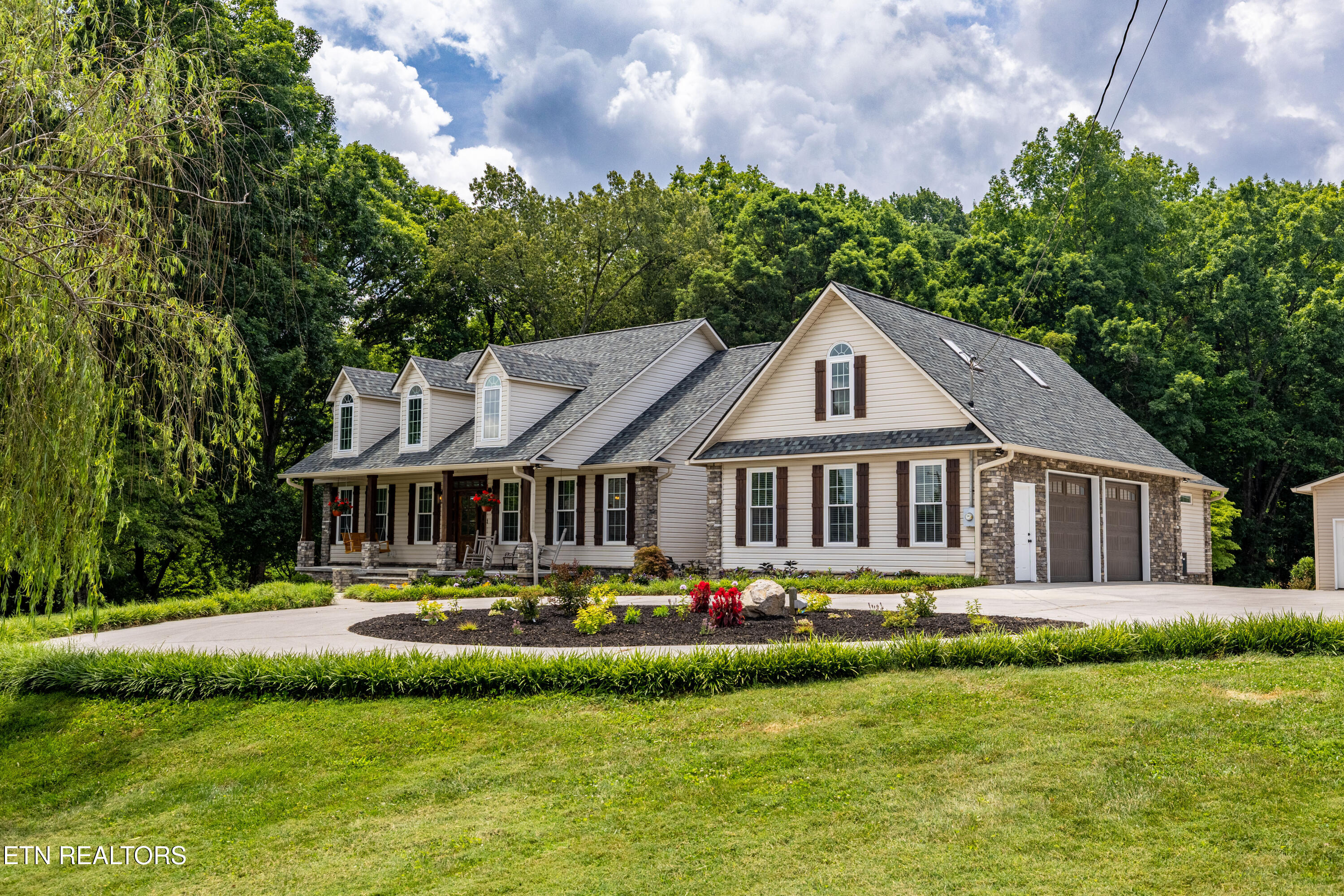1225 Mountain View Road Lenoir City TN 37771