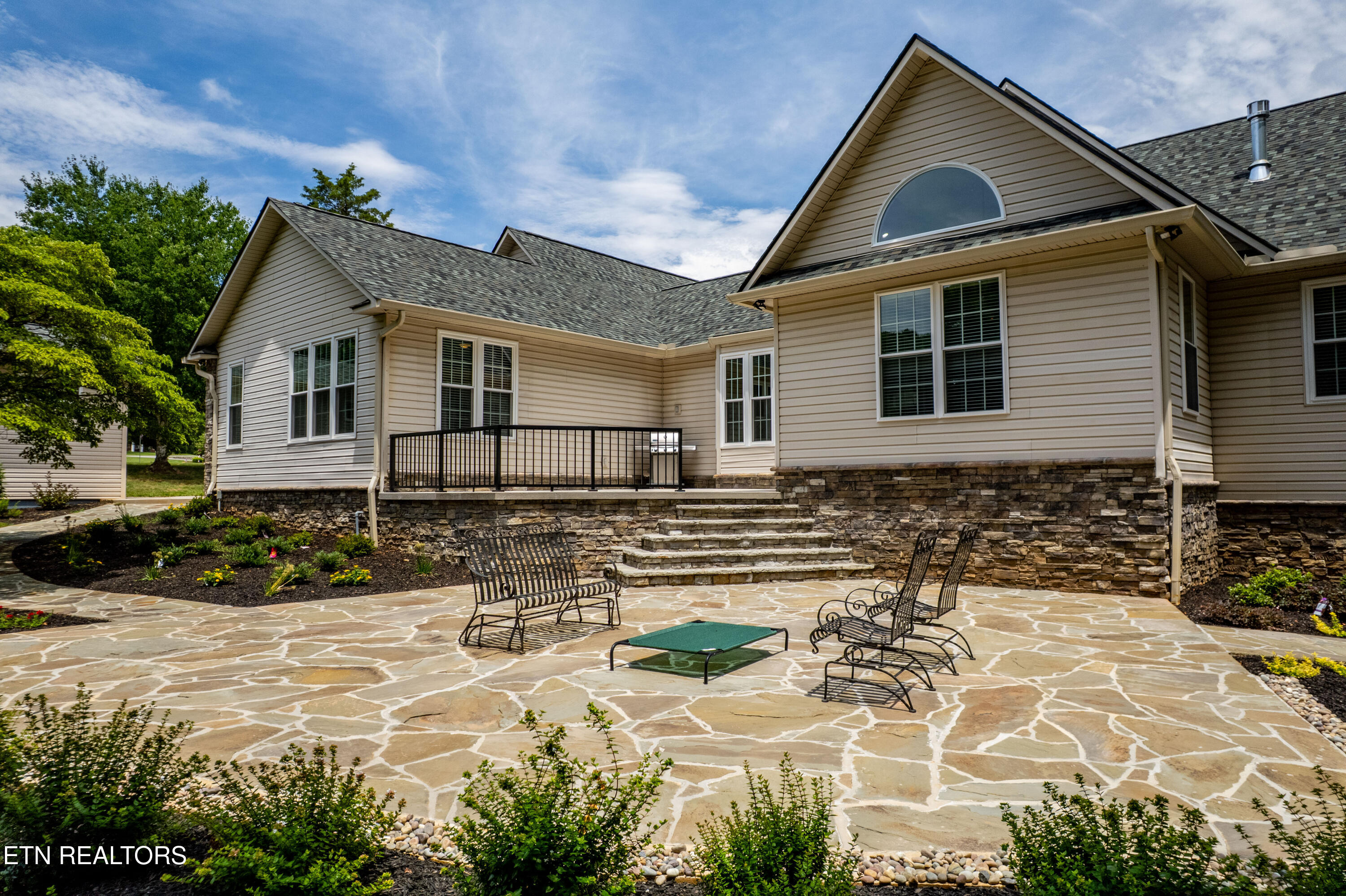 1225 Mountain View Road Lenoir City TN 37771