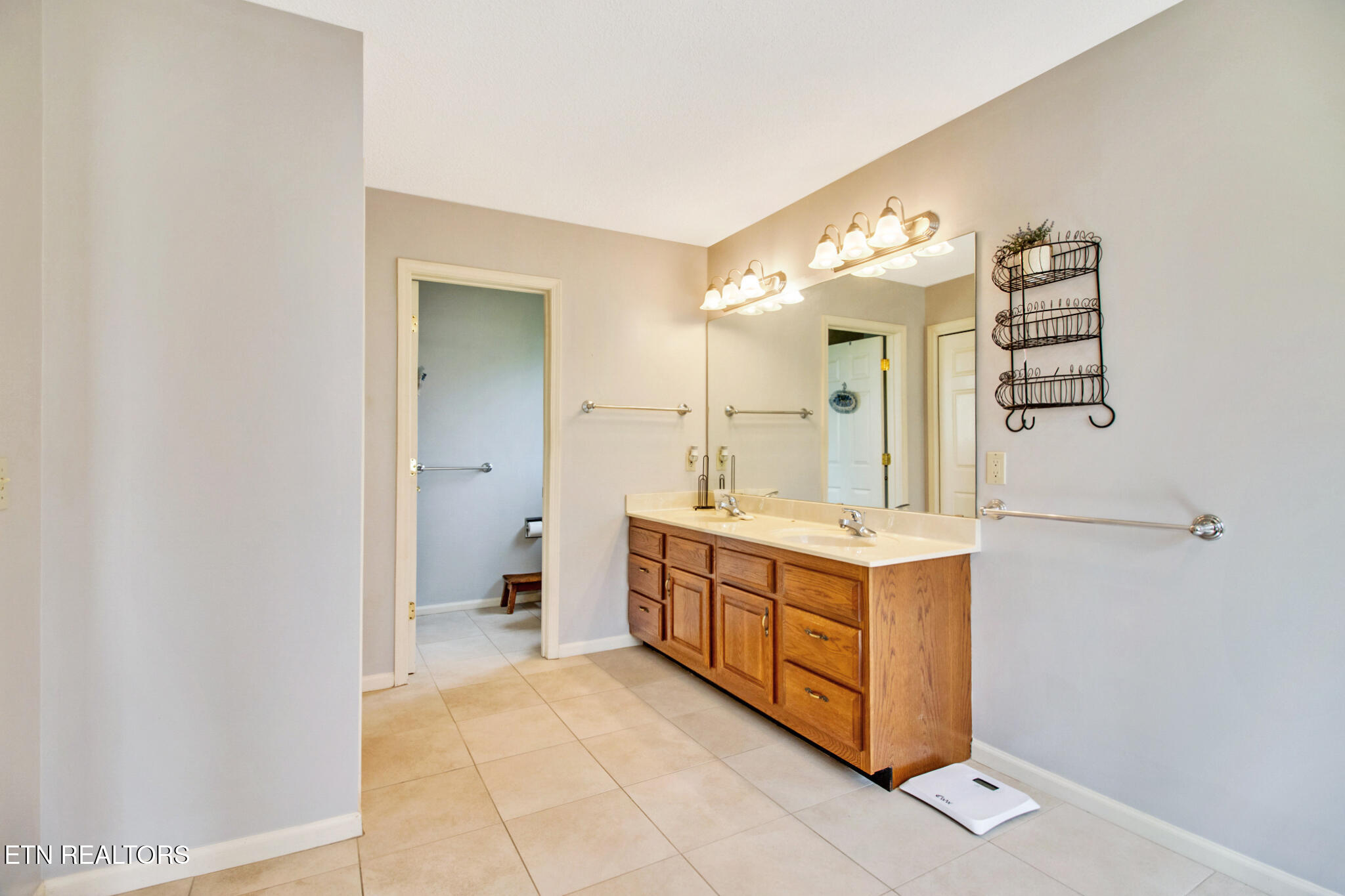 21 Amesbury Court Crossville TN 38558
