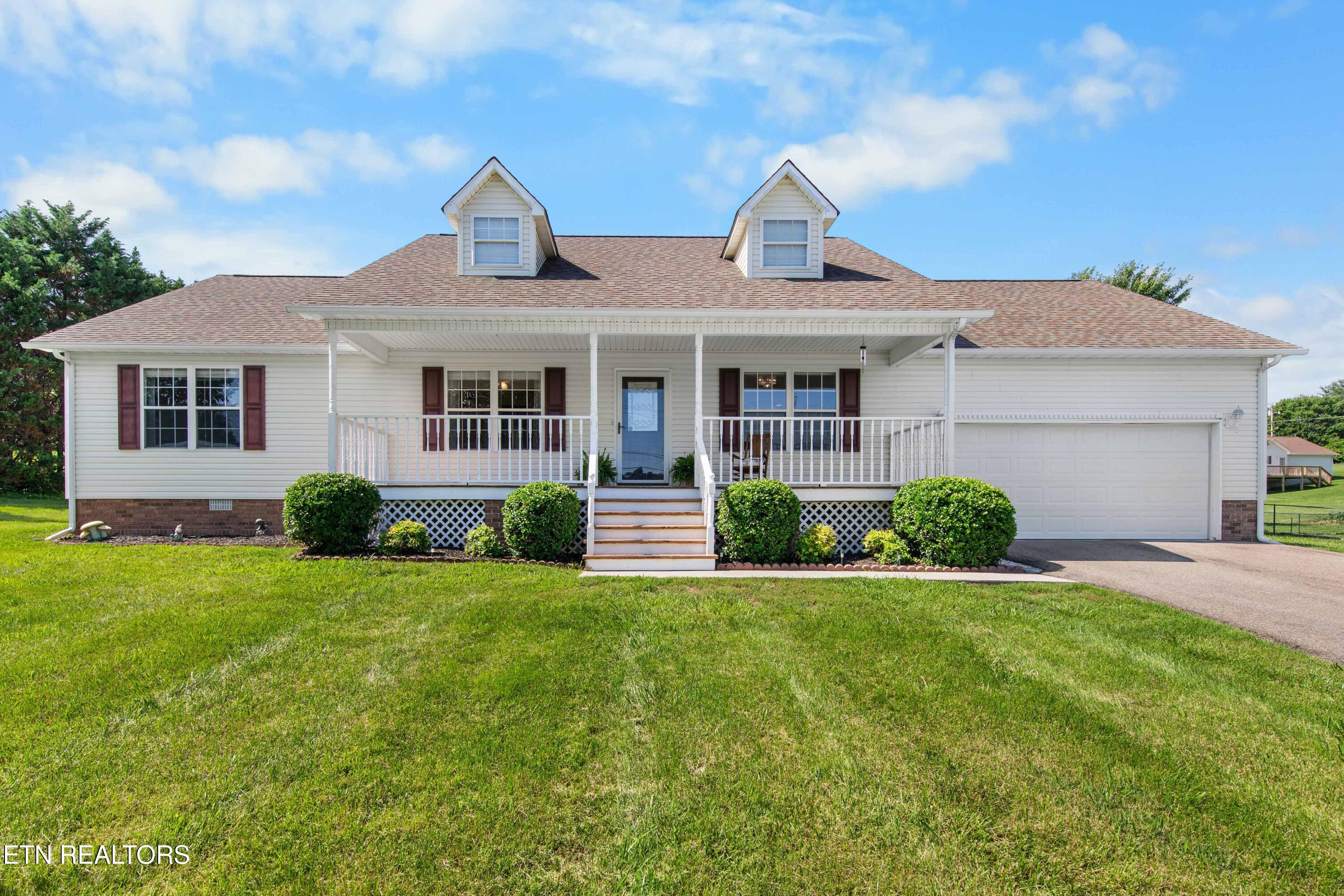 1354 Towe String Road Jacksboro TN 37757