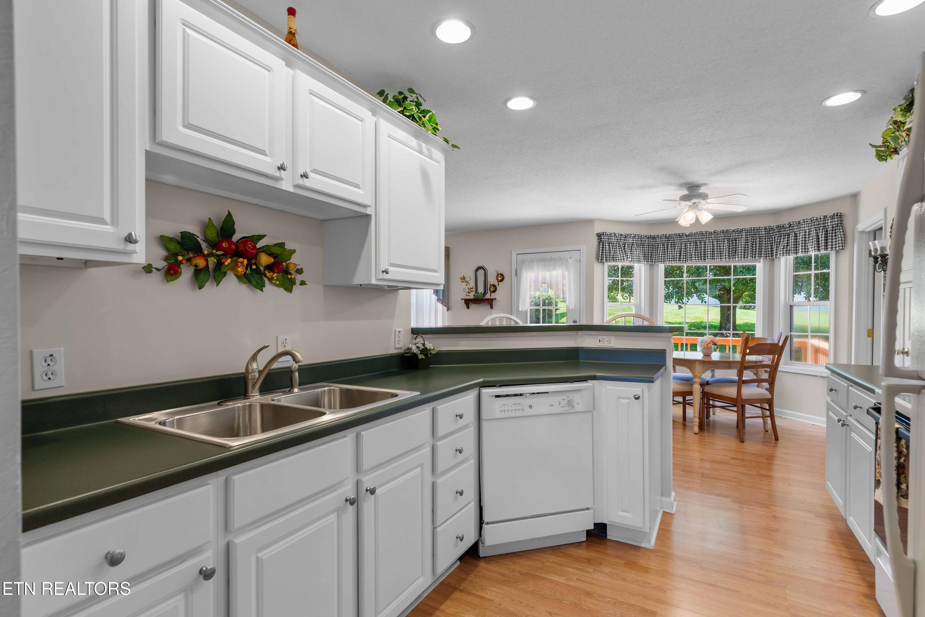 1354 Towe String Road Jacksboro TN 37757