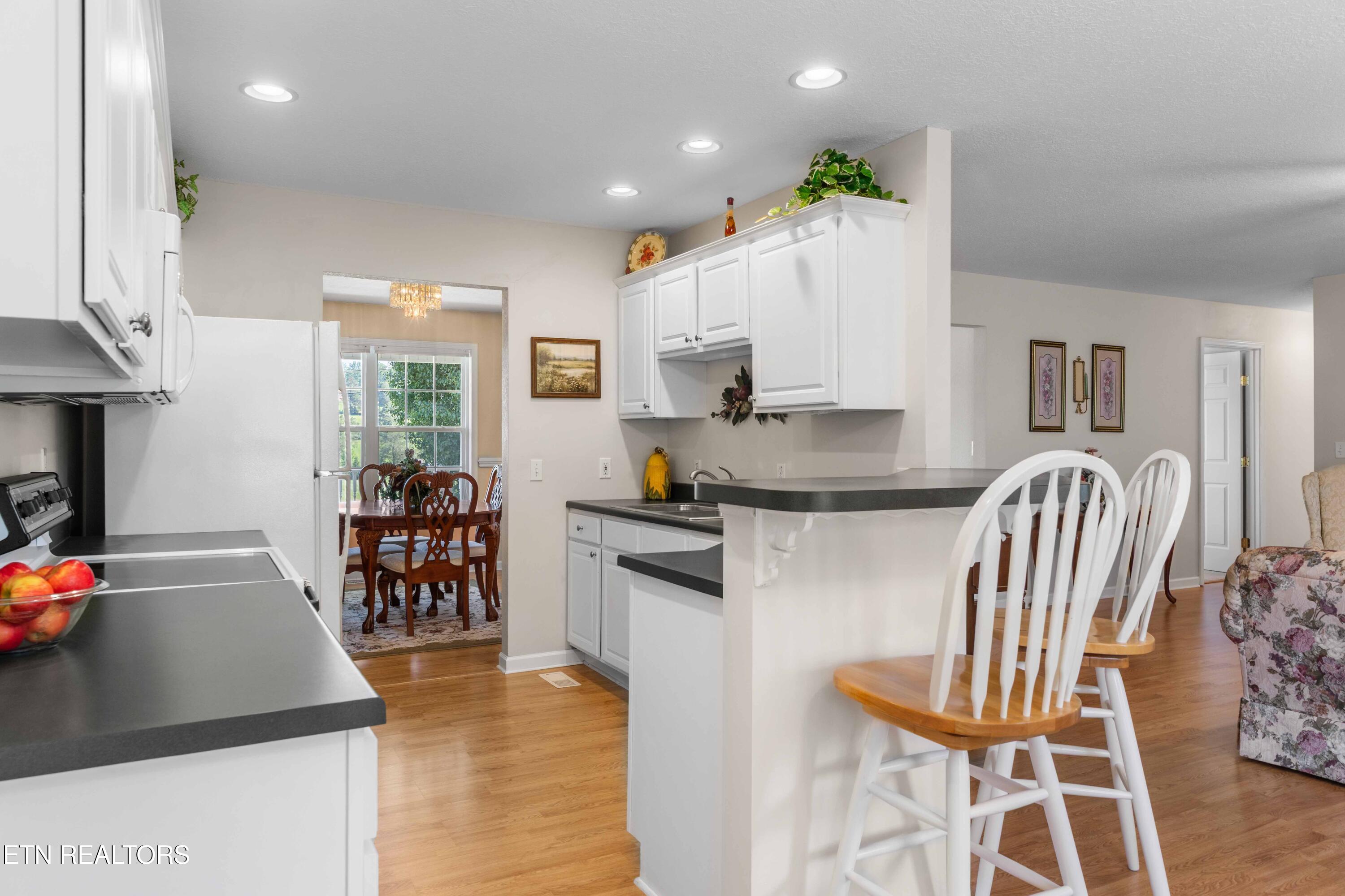 1354 Towe String Road Jacksboro TN 37757