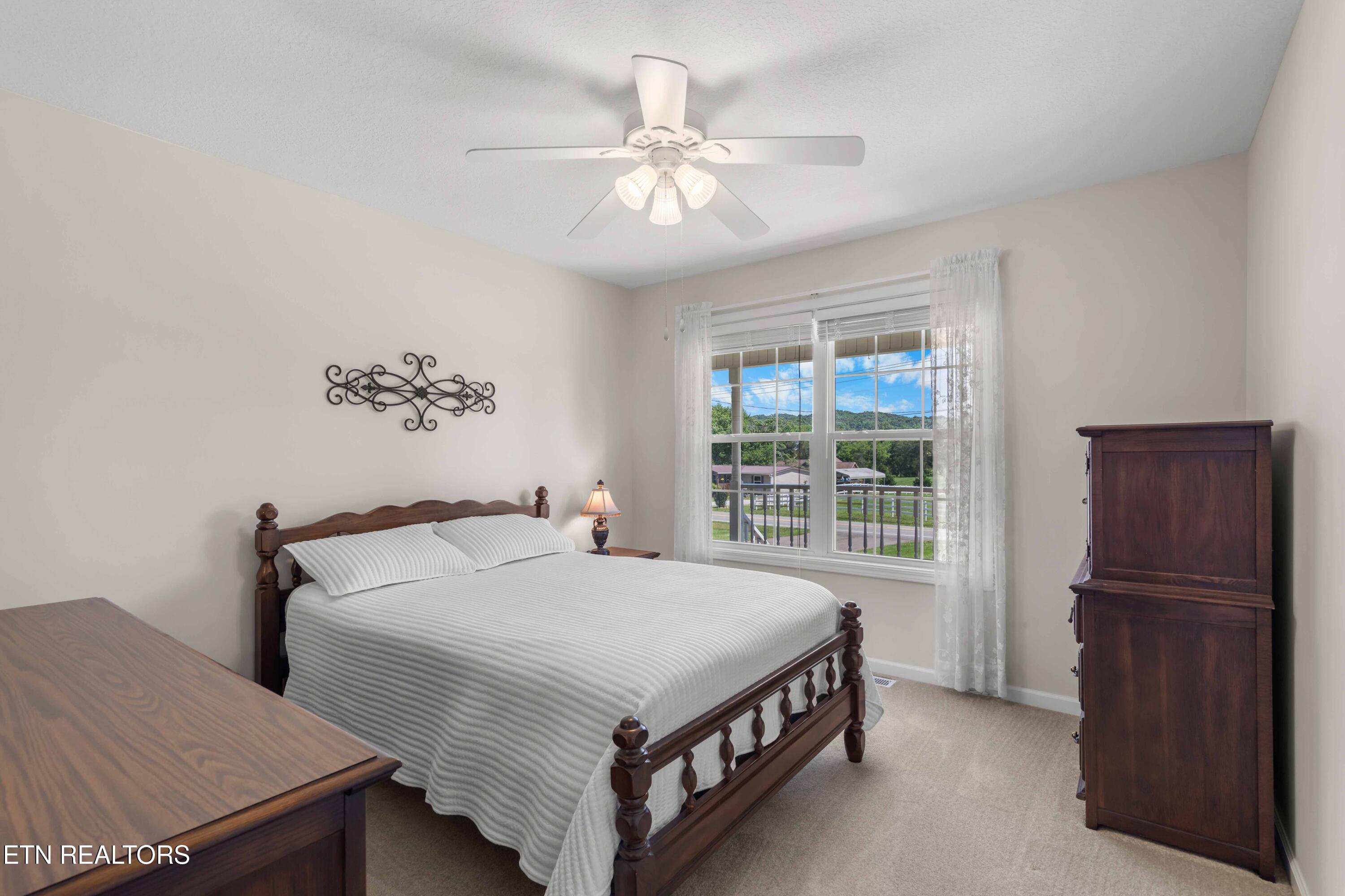 1354 Towe String Road Jacksboro TN 37757
