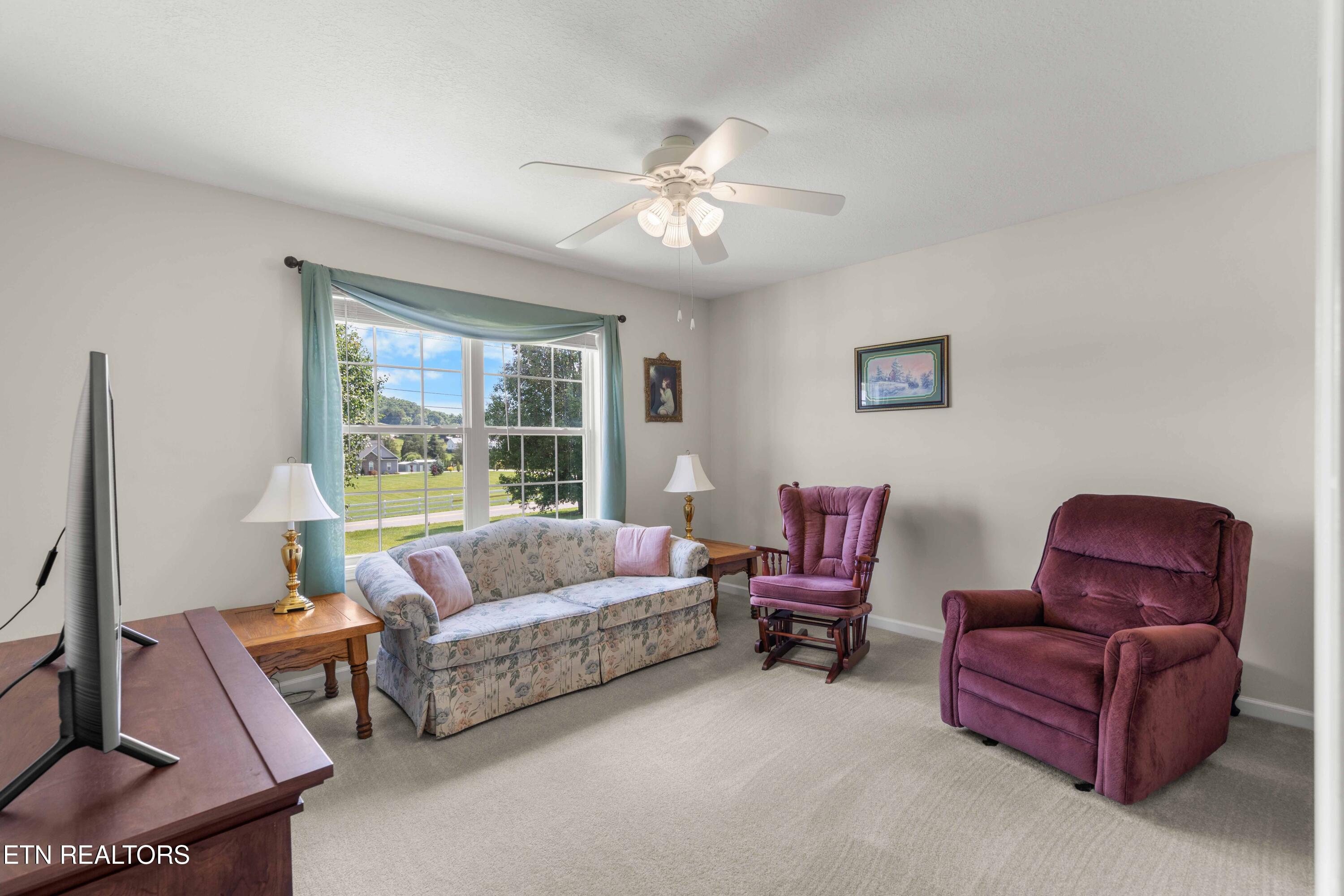 1354 Towe String Road Jacksboro TN 37757