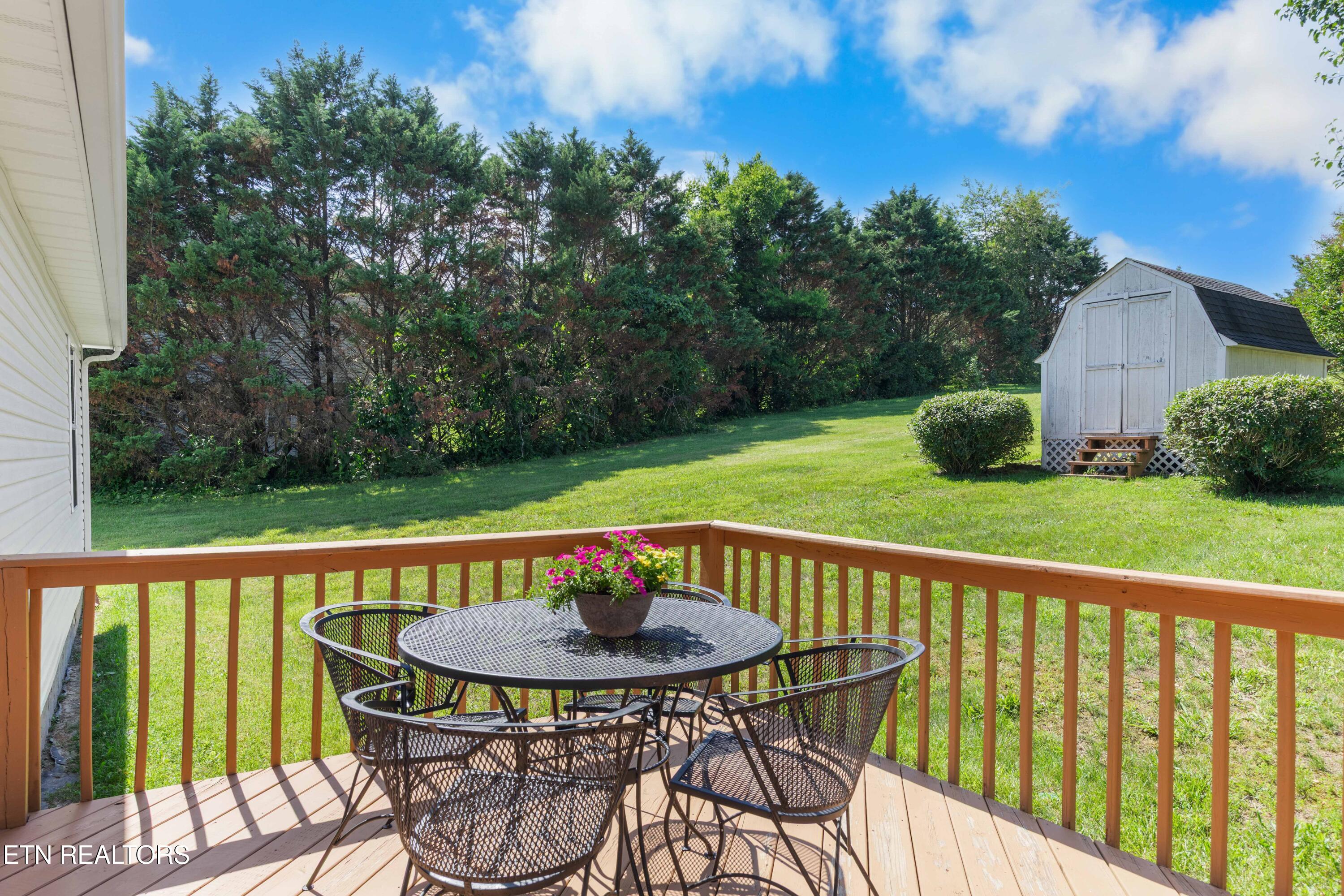 1354 Towe String Road Jacksboro TN 37757