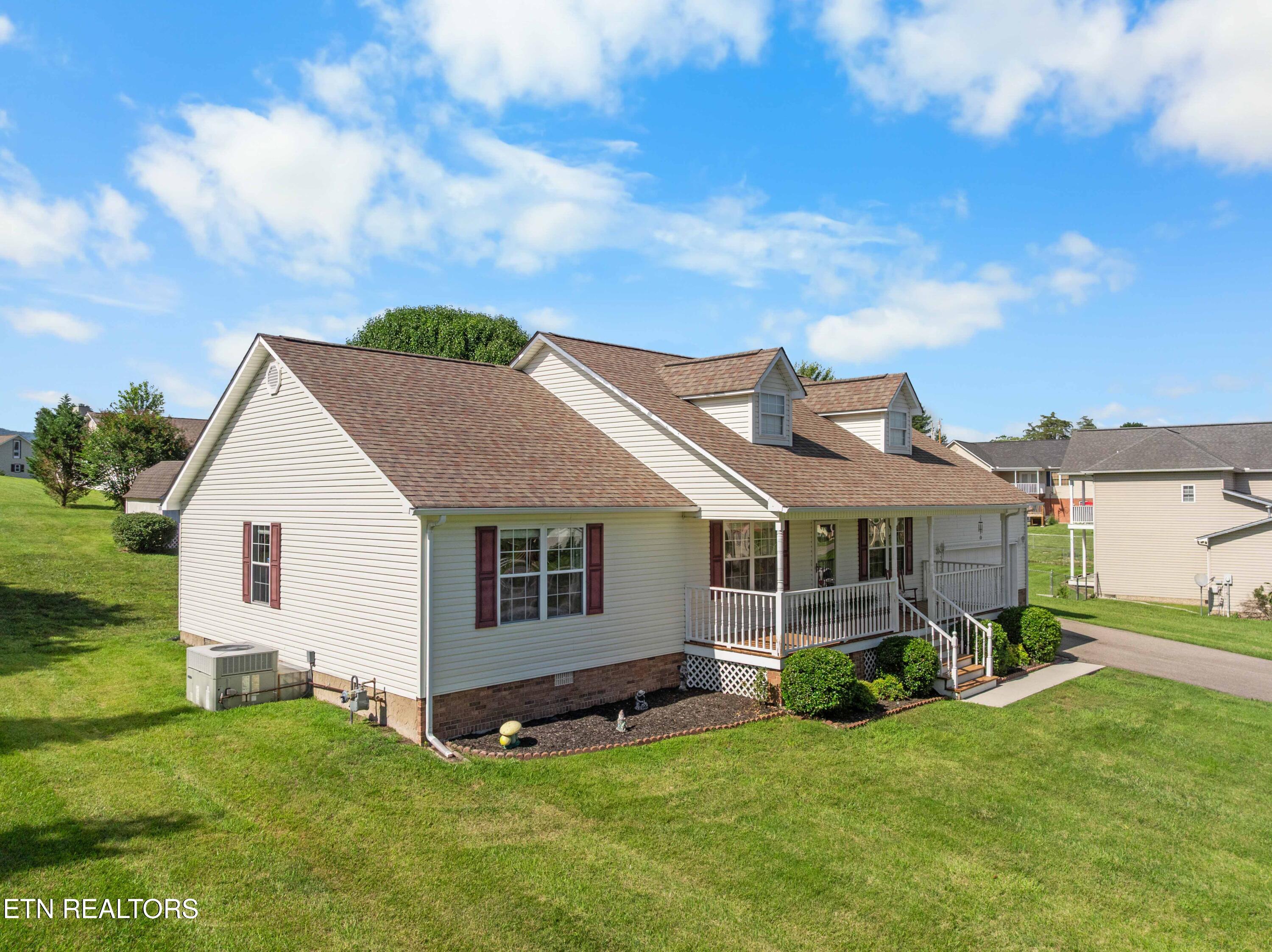 1354 Towe String Road Jacksboro TN 37757