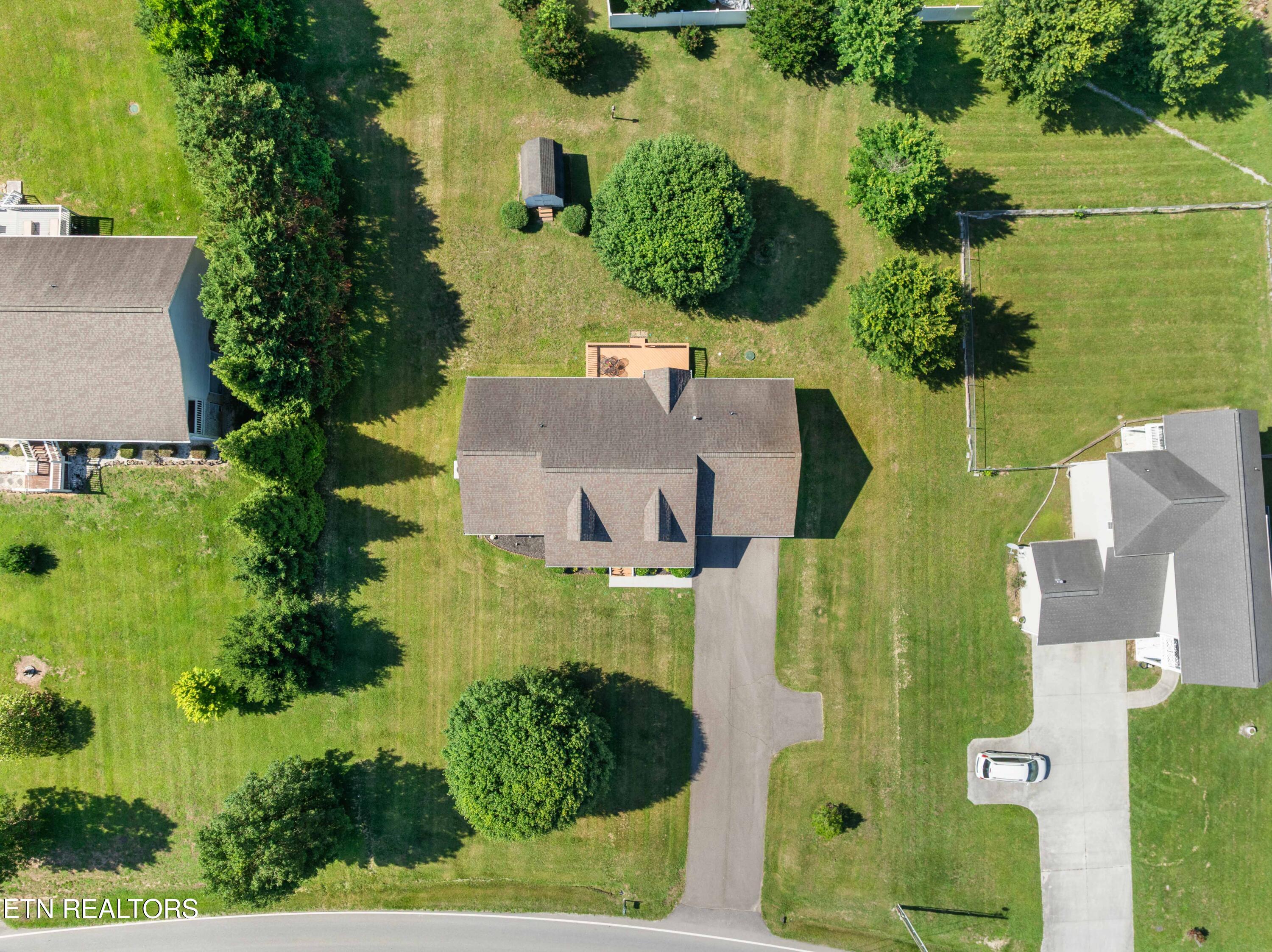 1354 Towe String Road Jacksboro TN 37757