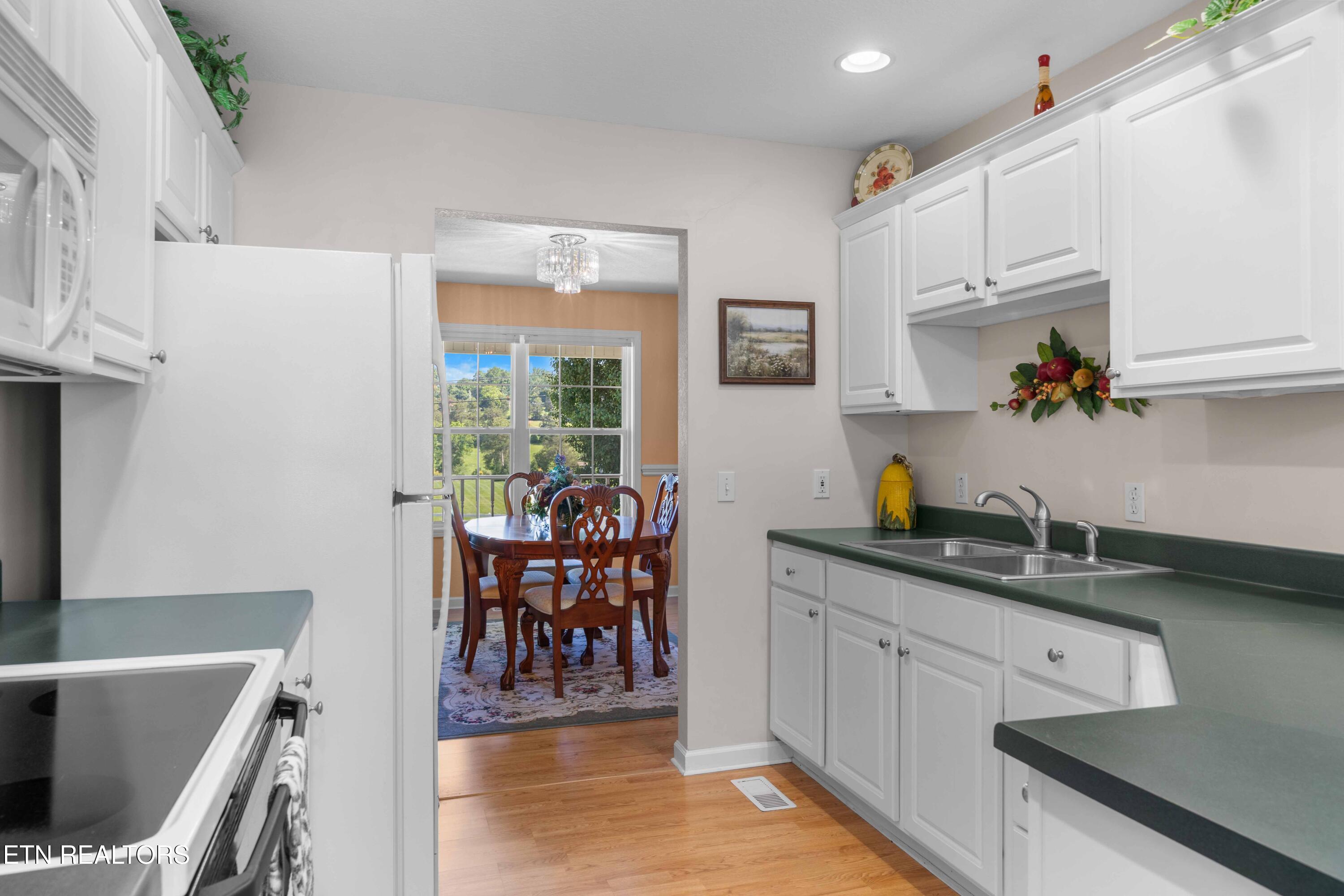 1354 Towe String Road Jacksboro TN 37757
