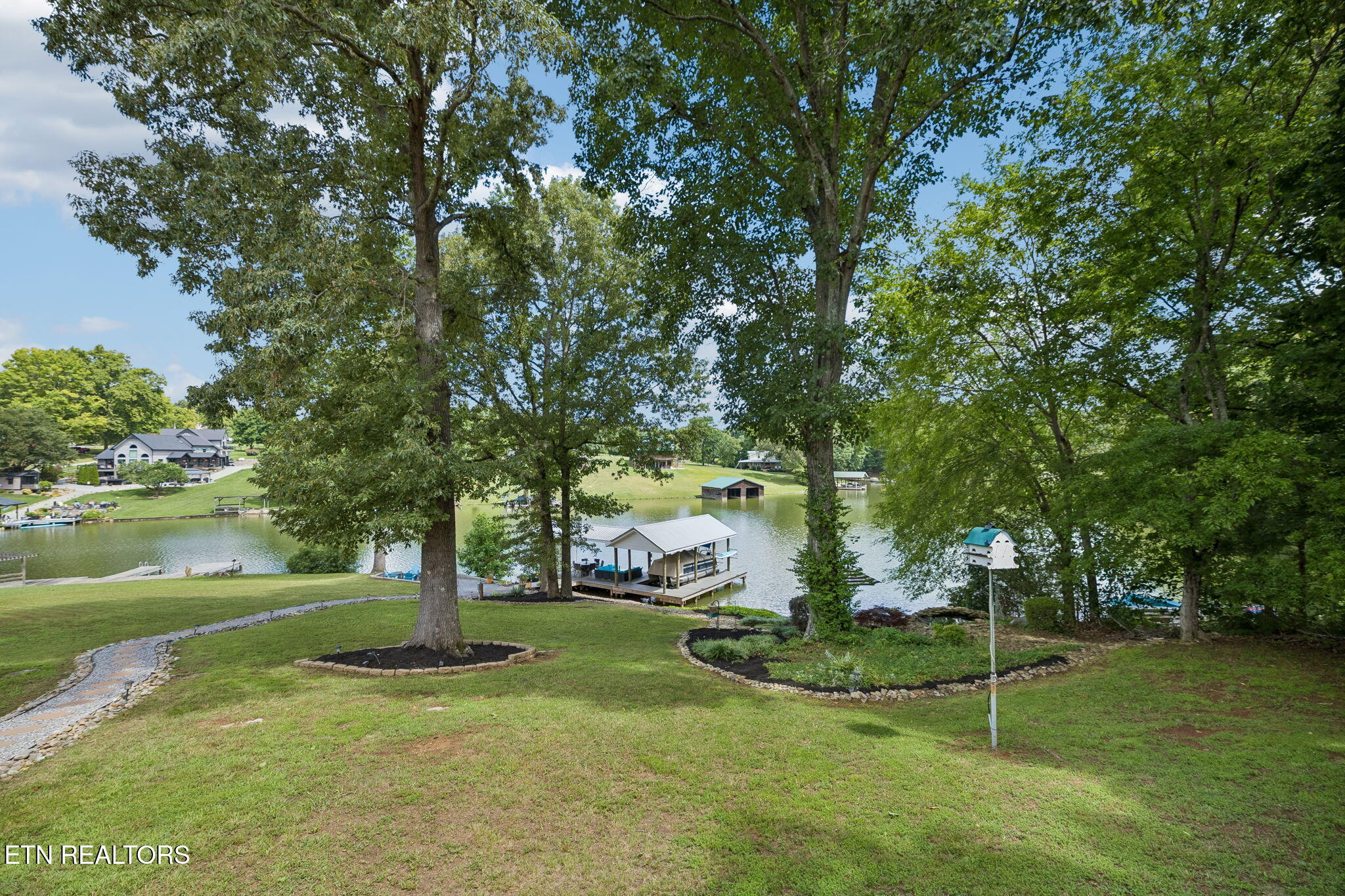 137 Corntassel Shores Vonore TN 37885