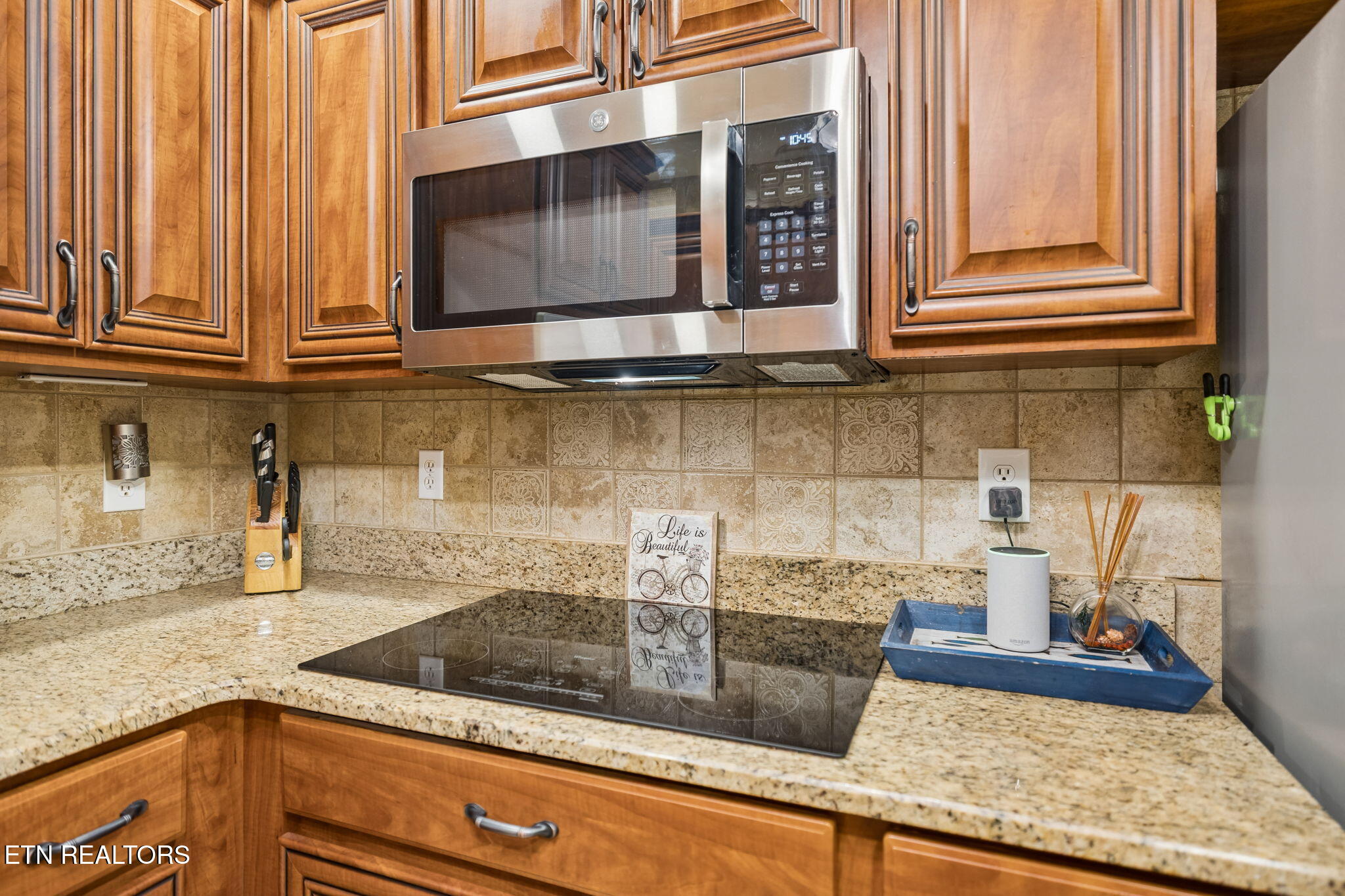 137 Corntassel Shores Vonore TN 37885