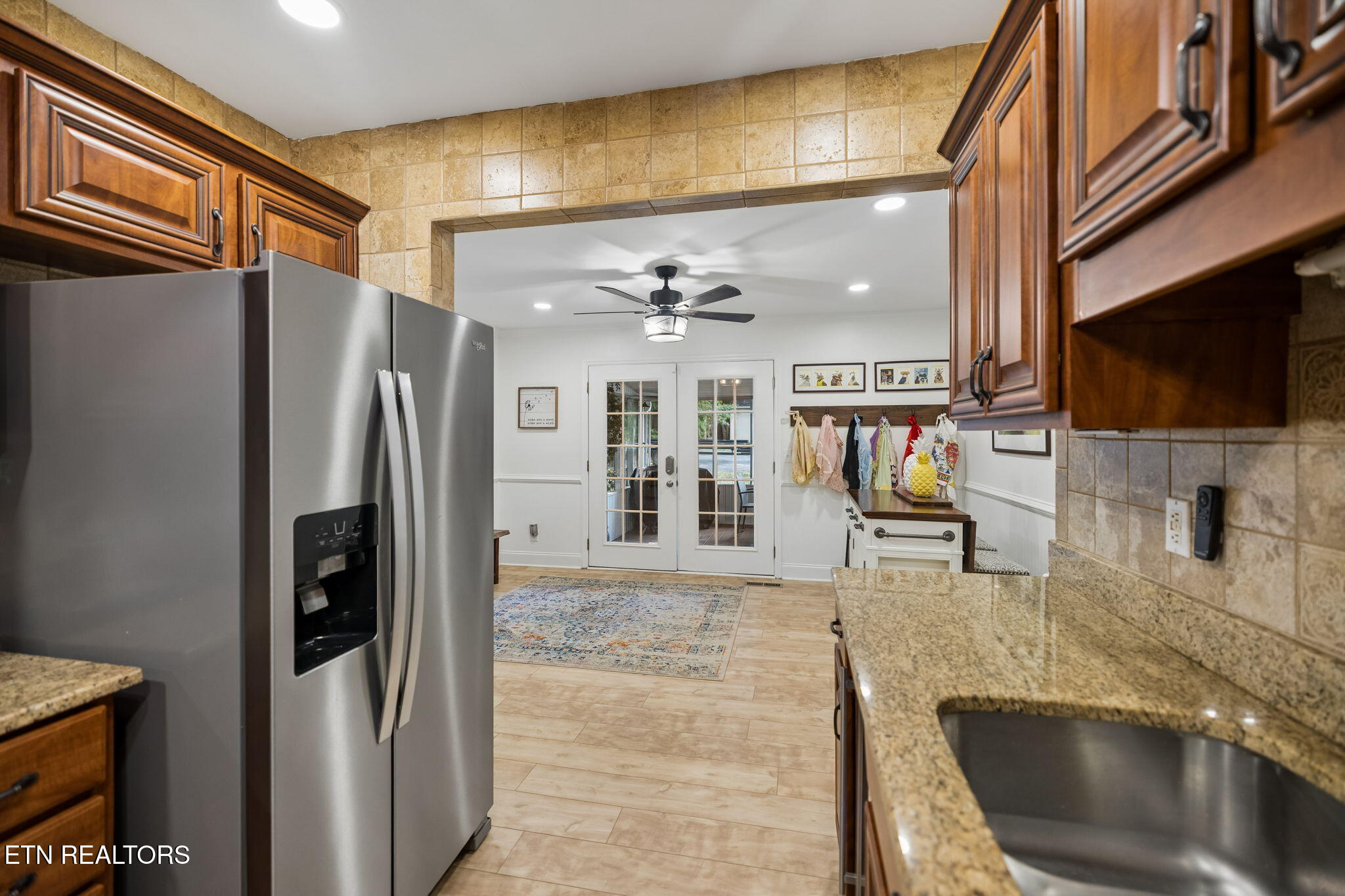 137 Corntassel Shores Vonore TN 37885