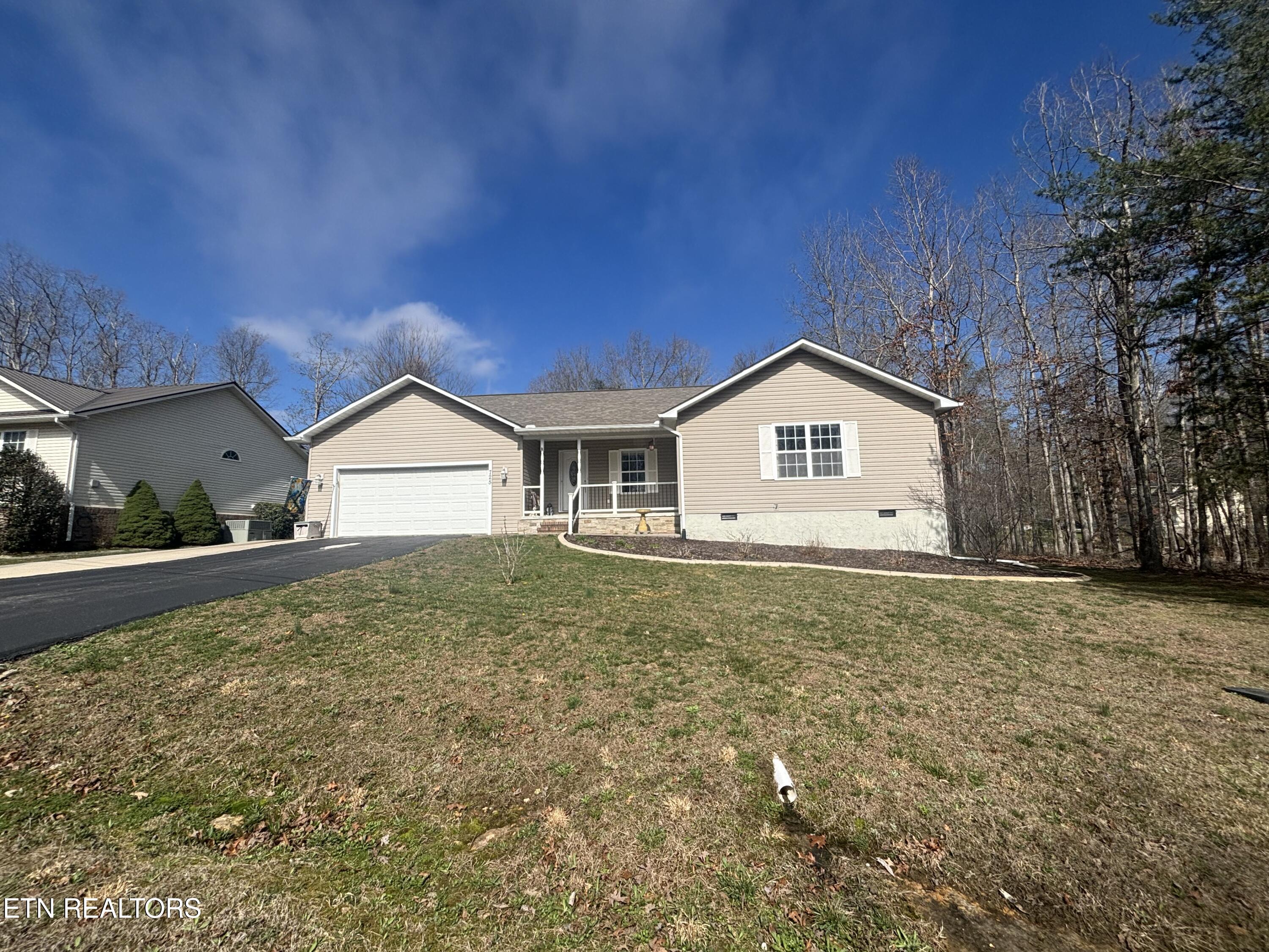 725 Oneida Lane Crossville TN 38572