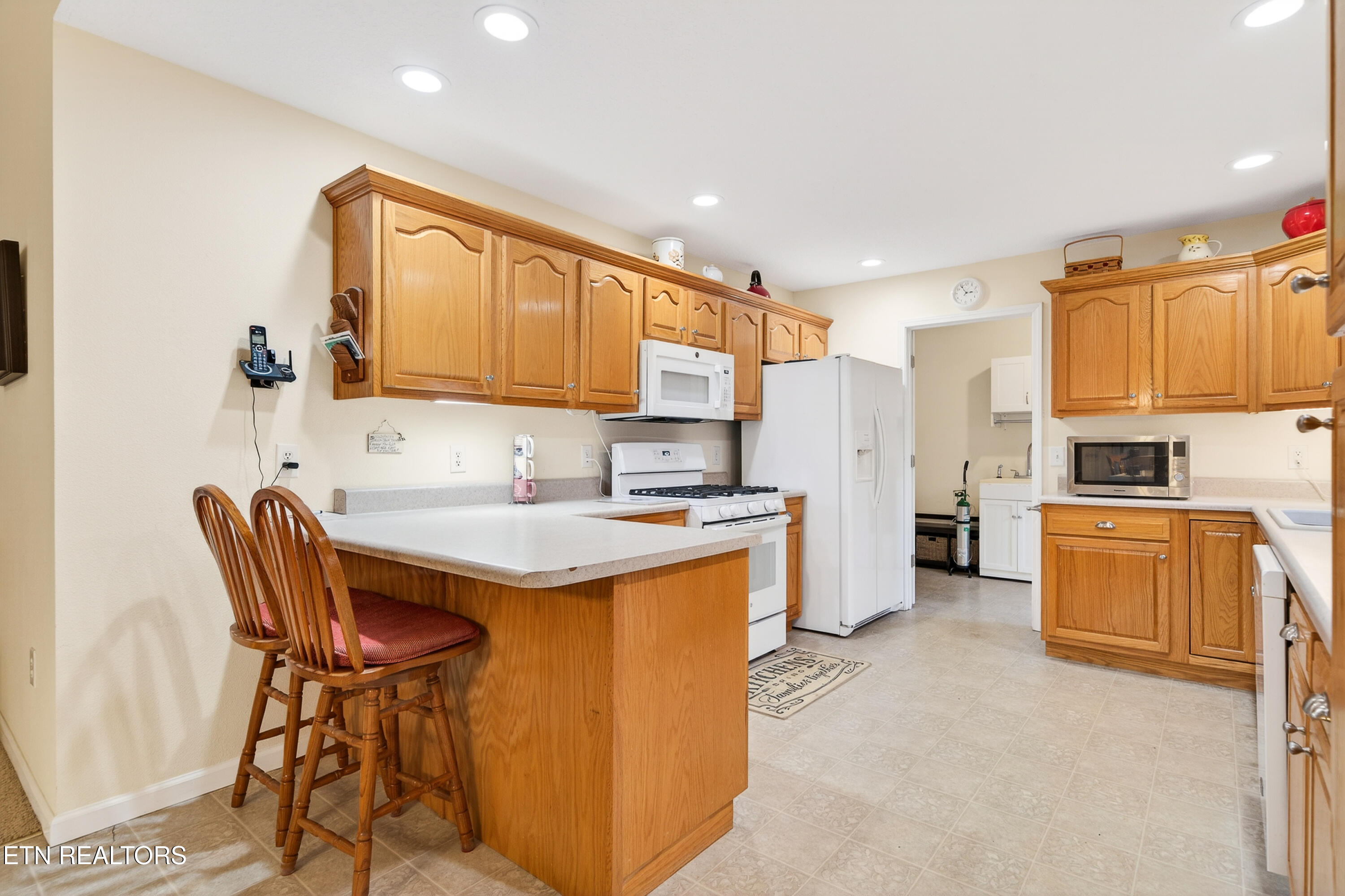 725 Oneida Lane Crossville TN 38572