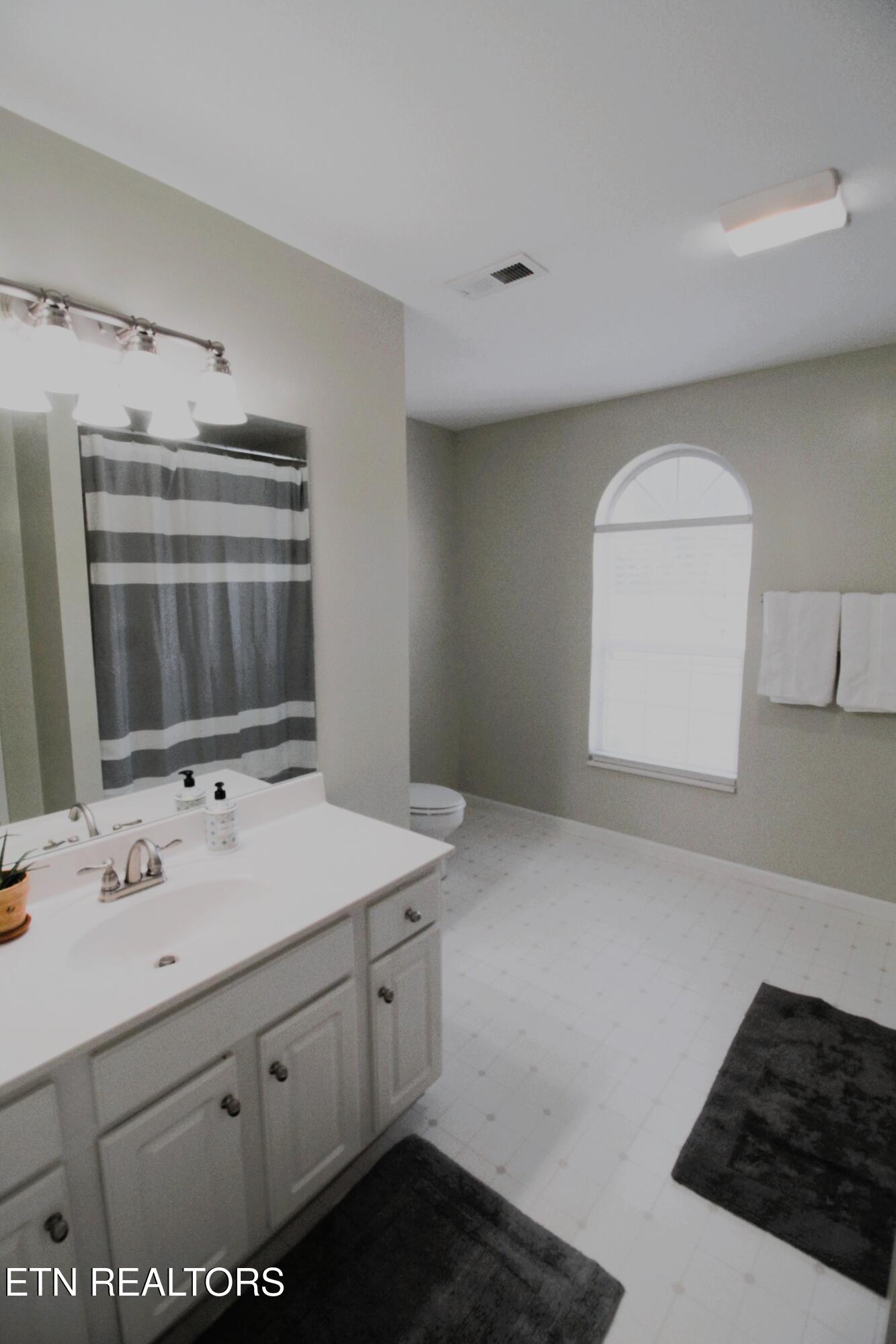 13001 Sanderling Lane Knoxville TN 37922