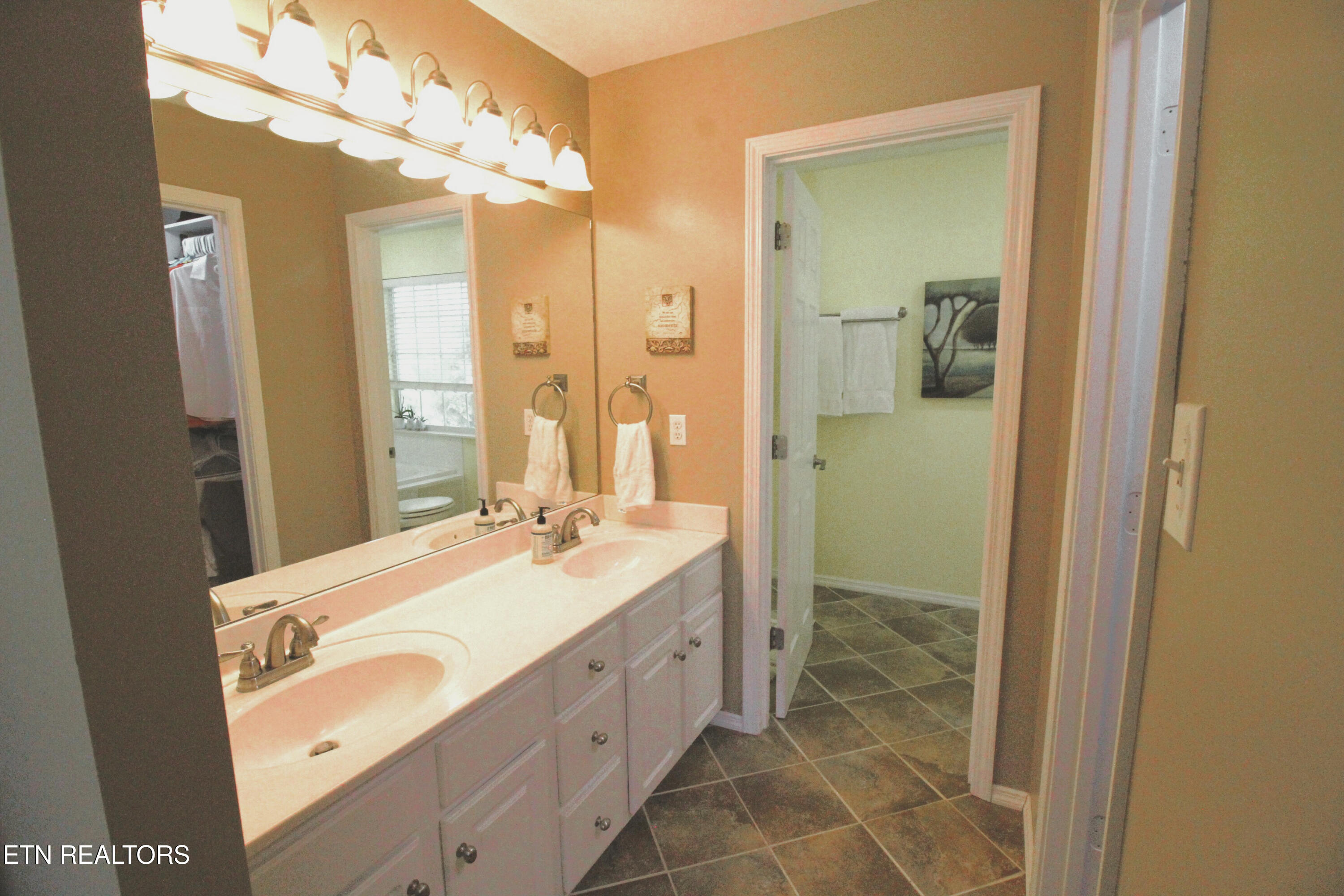 13001 Sanderling Lane Knoxville TN 37922