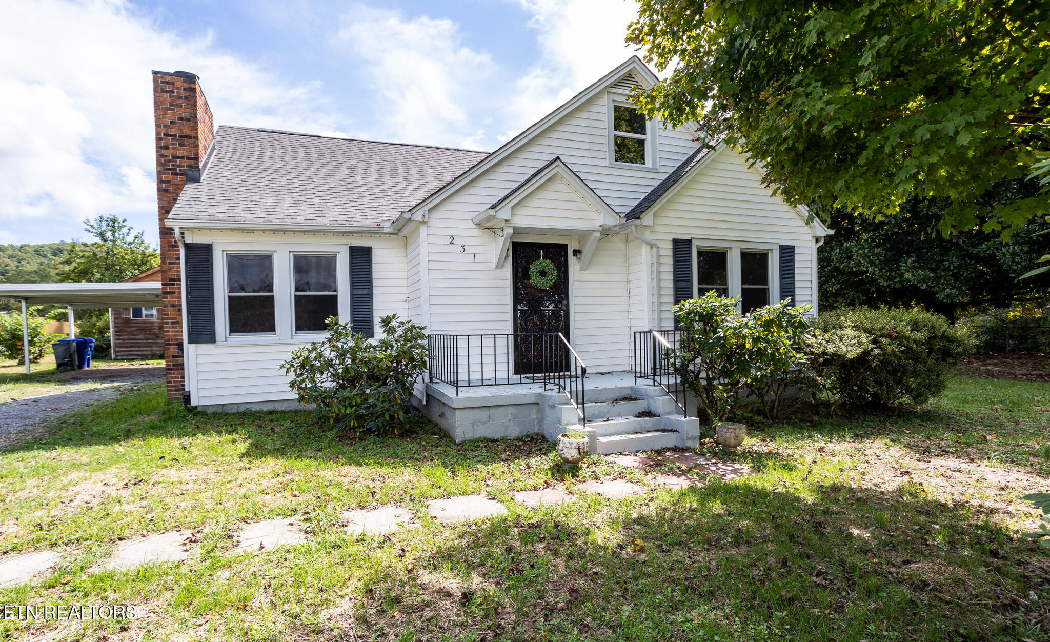 231 S Oakwood Avenue Clinton TN 37716