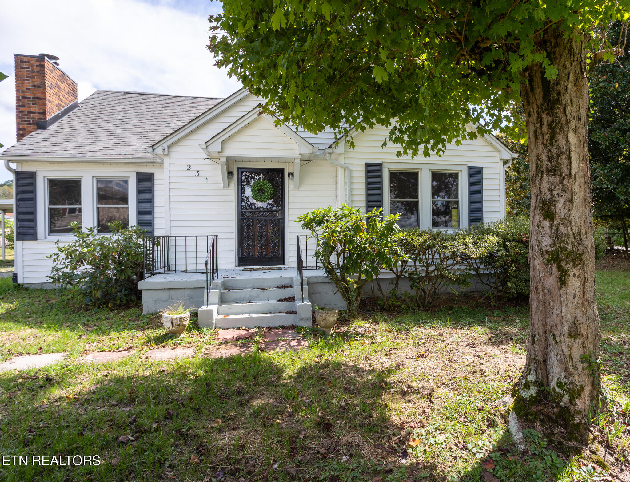 231 S Oakwood Avenue Clinton TN 37716