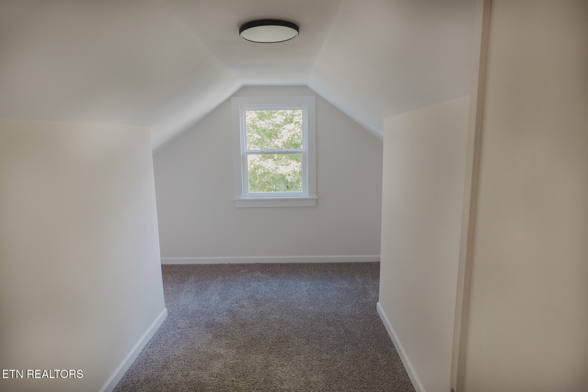 231 S Oakwood Avenue Clinton TN 37716