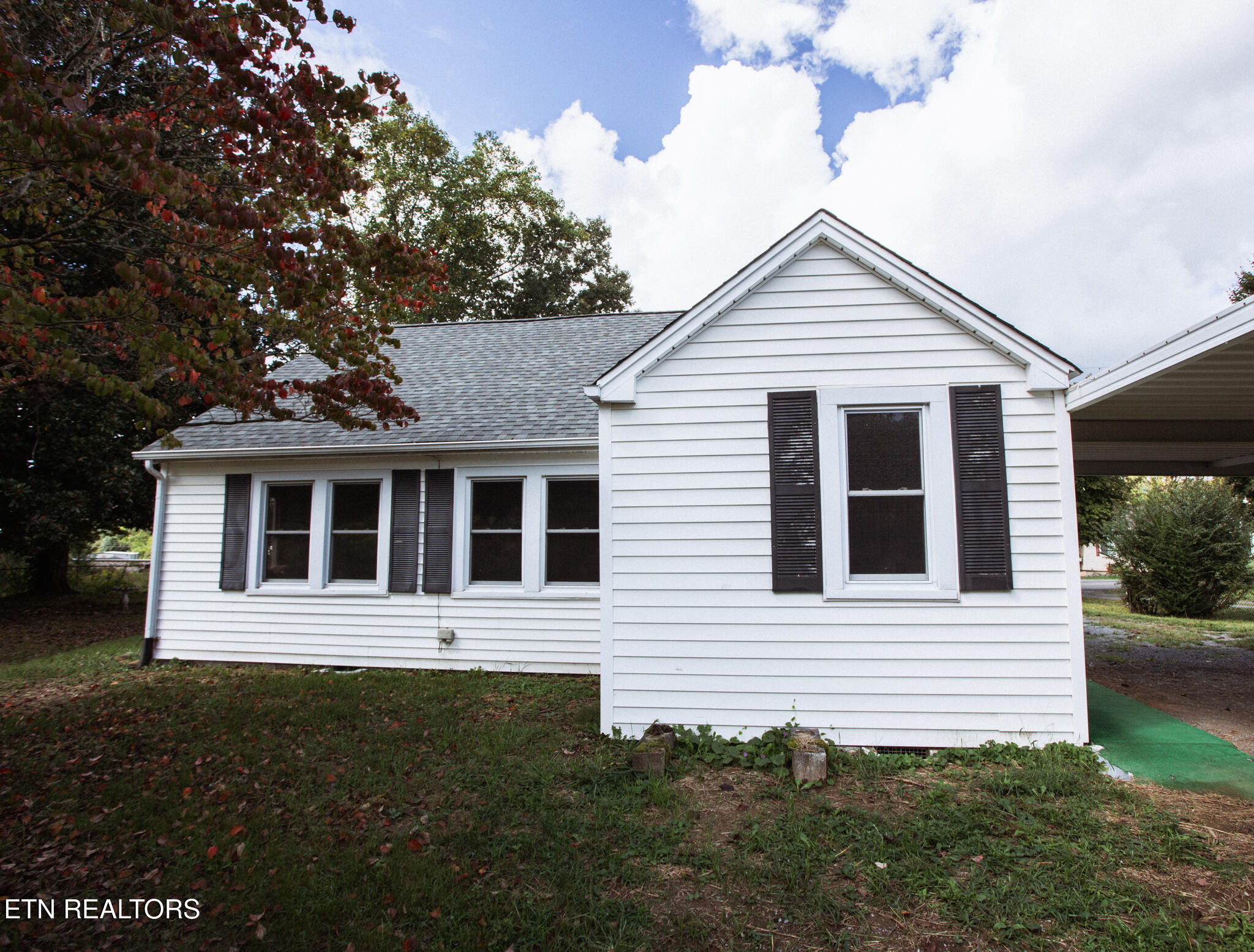 231 S Oakwood Avenue Clinton TN 37716