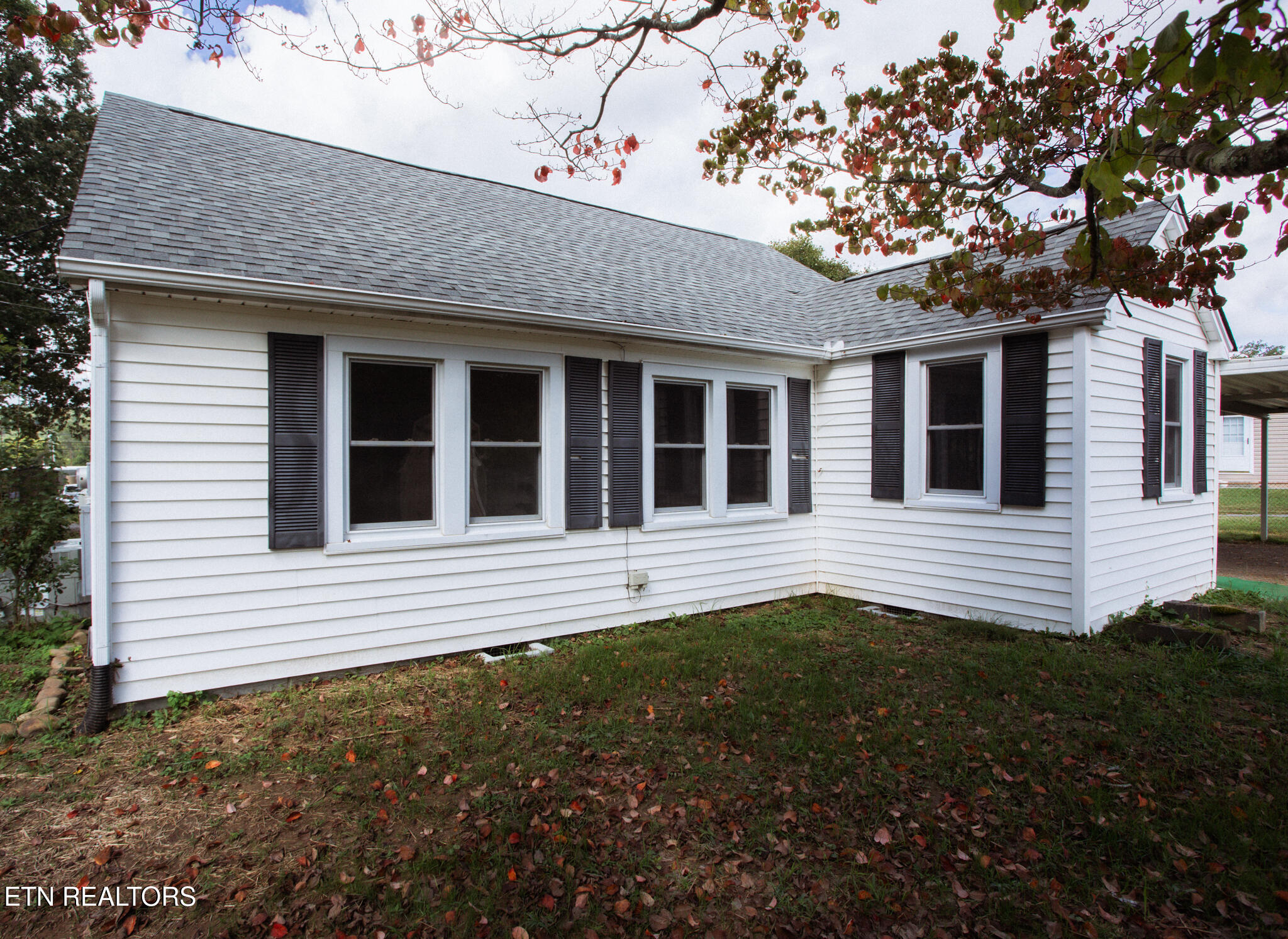 231 S Oakwood Avenue Clinton TN 37716