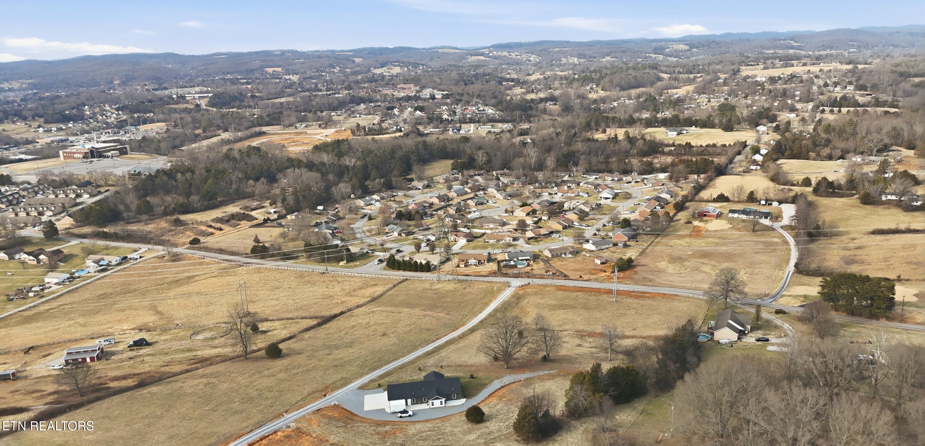 6911 Fairview Road Corryton TN 37721