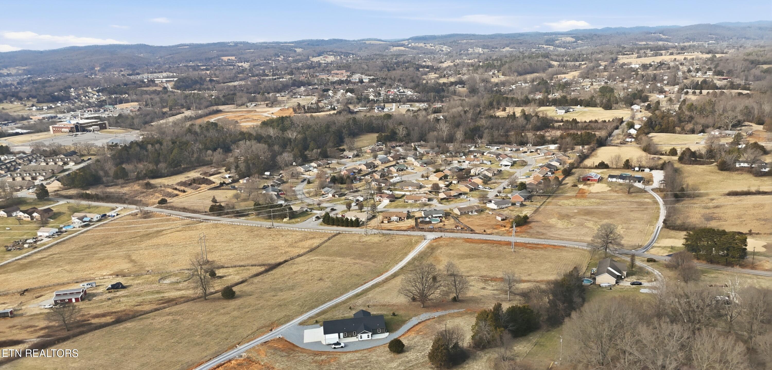 6911 Fairview Road Corryton TN 37721
