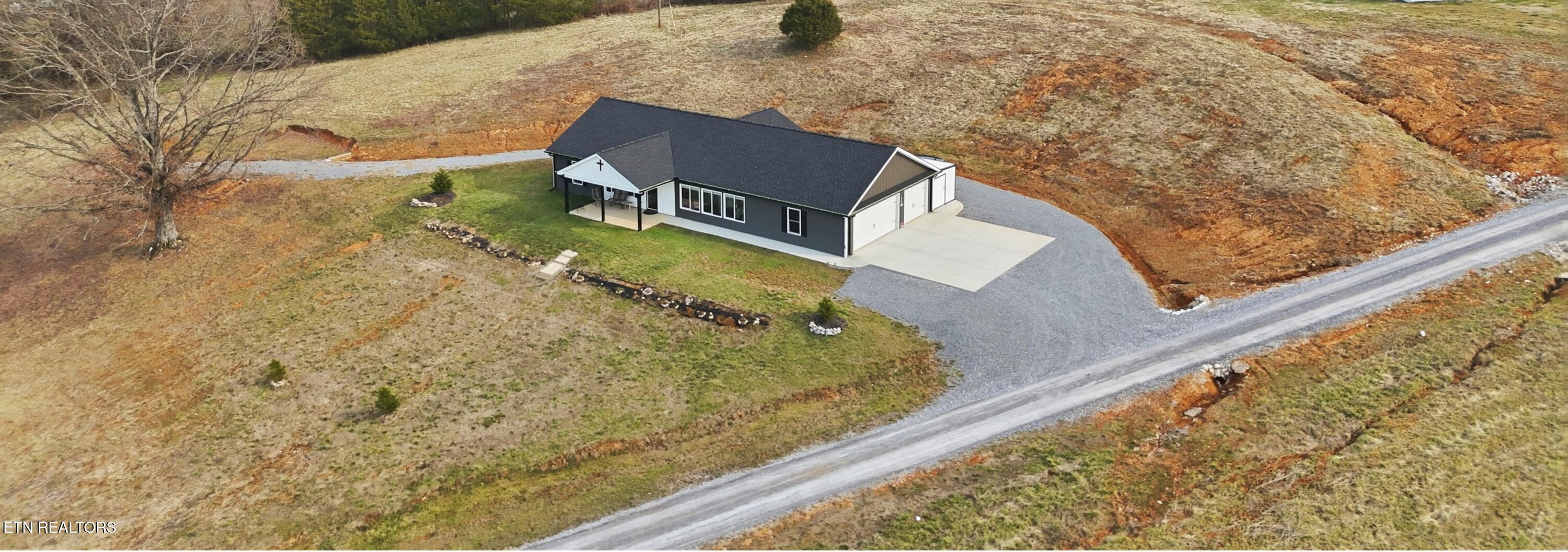 6911 Fairview Road Corryton TN 37721