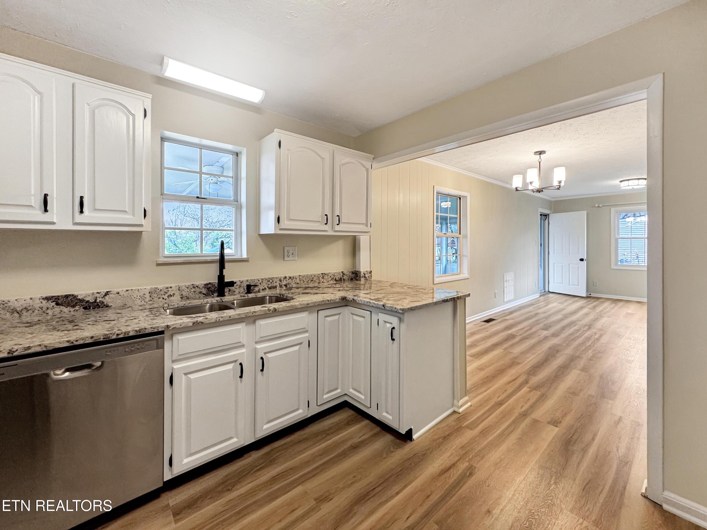3526 Fountain Park Boulevard Knoxville TN 37914