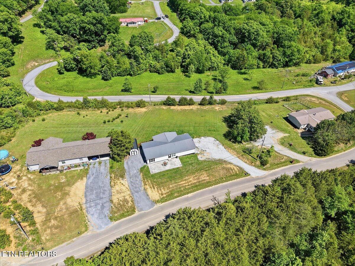 1509 Hollow Springs Road White Pine TN 37890