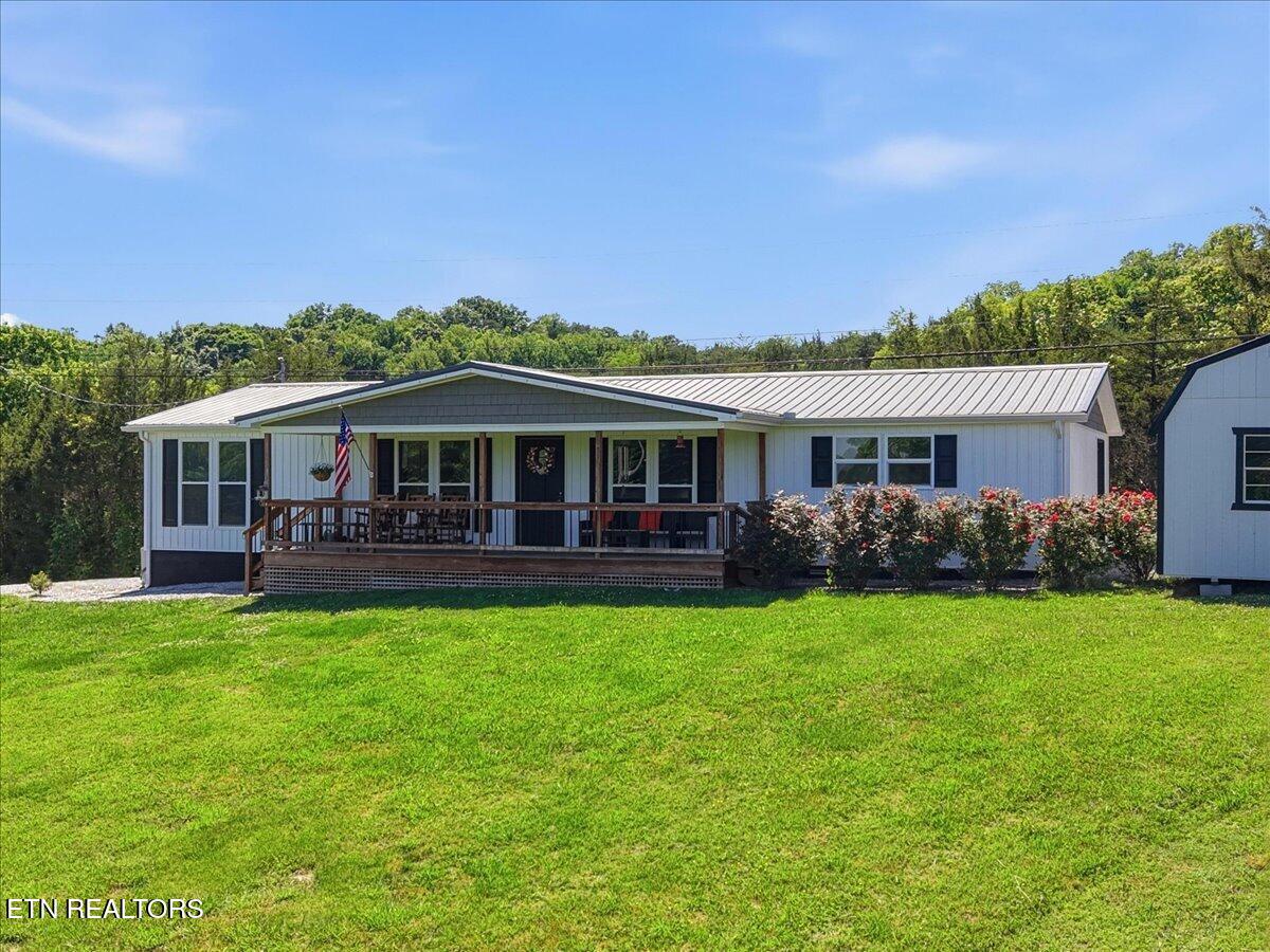 1509 Hollow Springs Road White Pine TN 37890