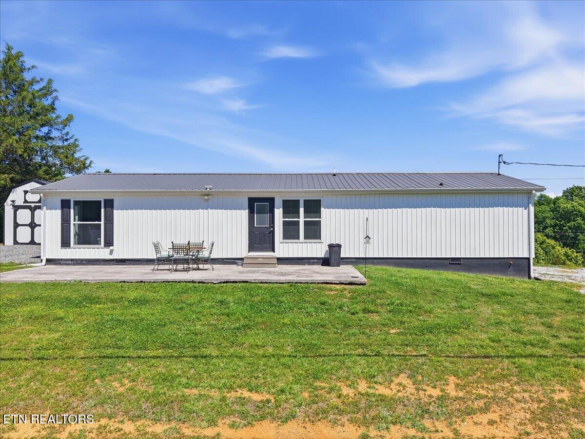 1509 Hollow Springs Road White Pine TN 37890