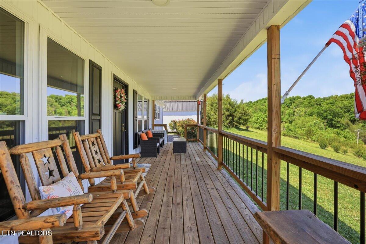 1509 Hollow Springs Road White Pine TN 37890