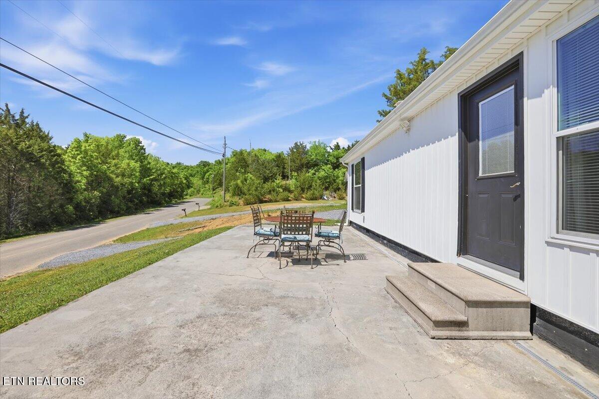 1509 Hollow Springs Road White Pine TN 37890