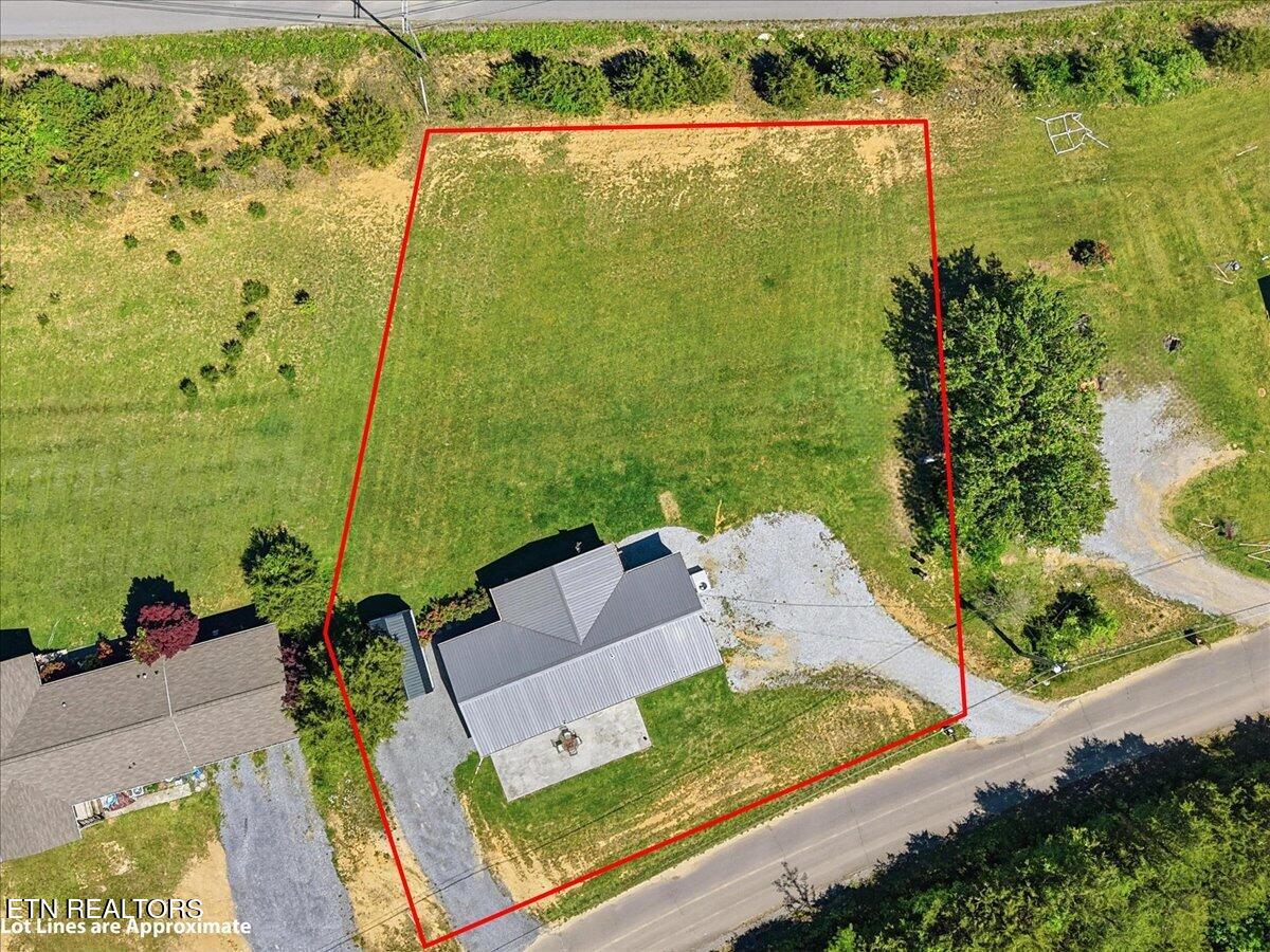1509 Hollow Springs Road White Pine TN 37890