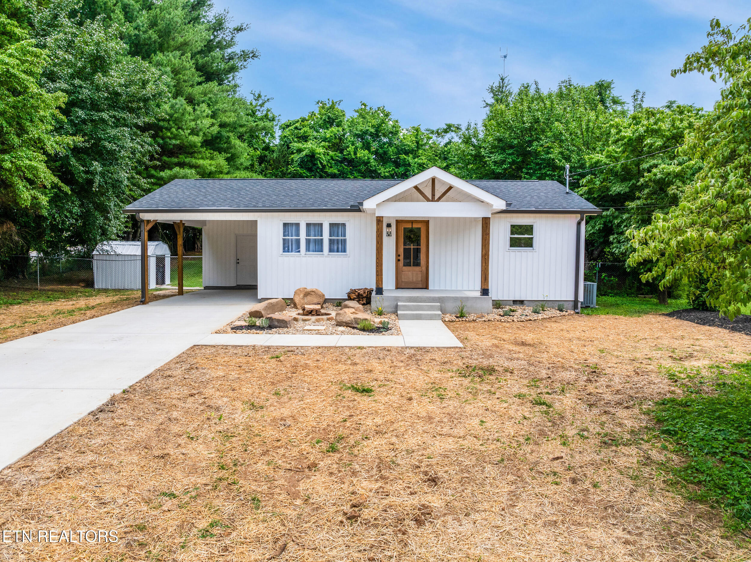 210 Elyria Drive Knoxville TN 37912
