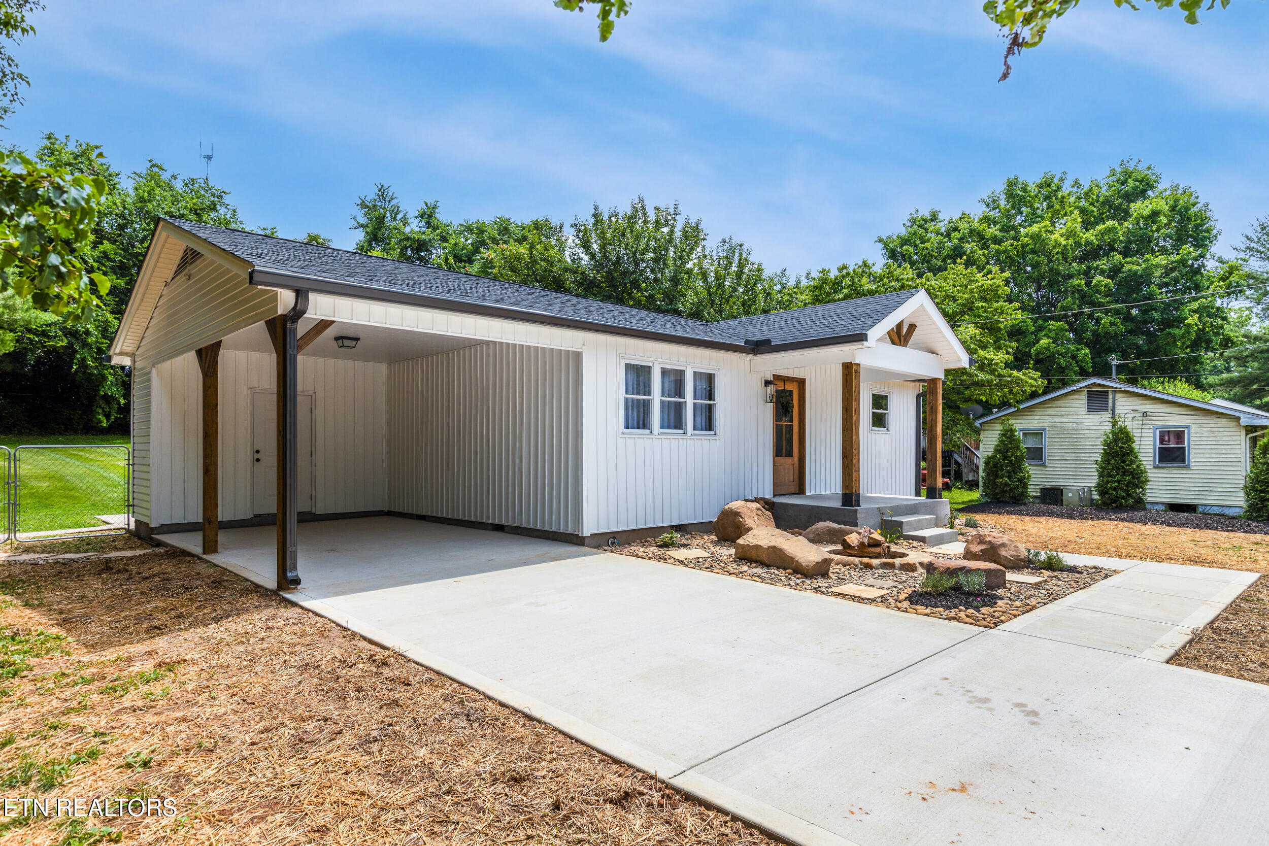 210 Elyria Drive Knoxville TN 37912