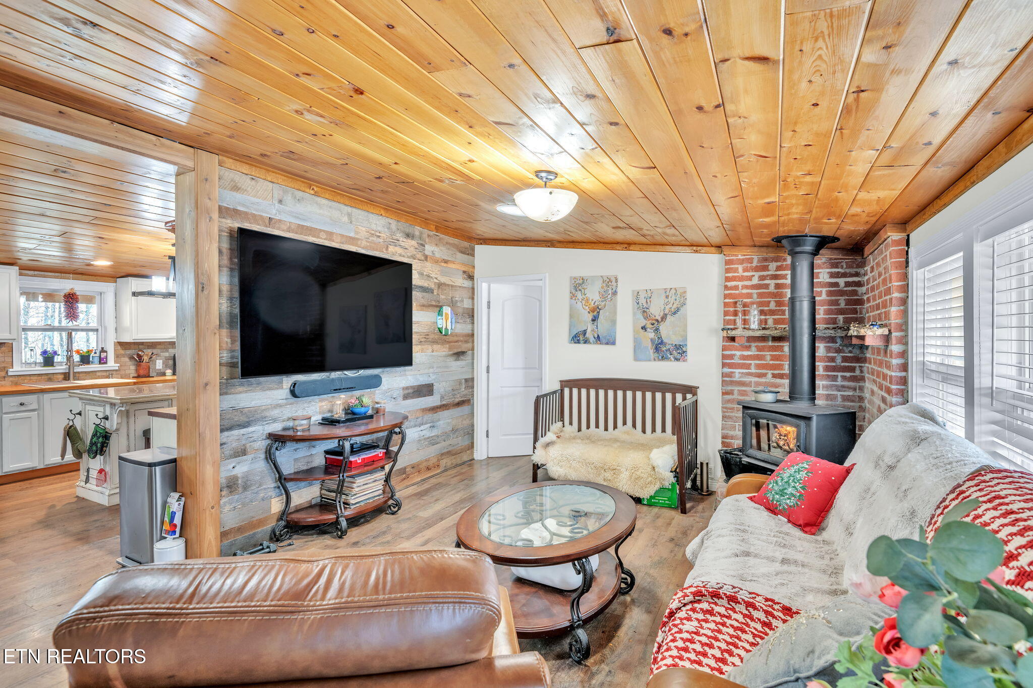 351 Zac Road Sunbright TN 37872