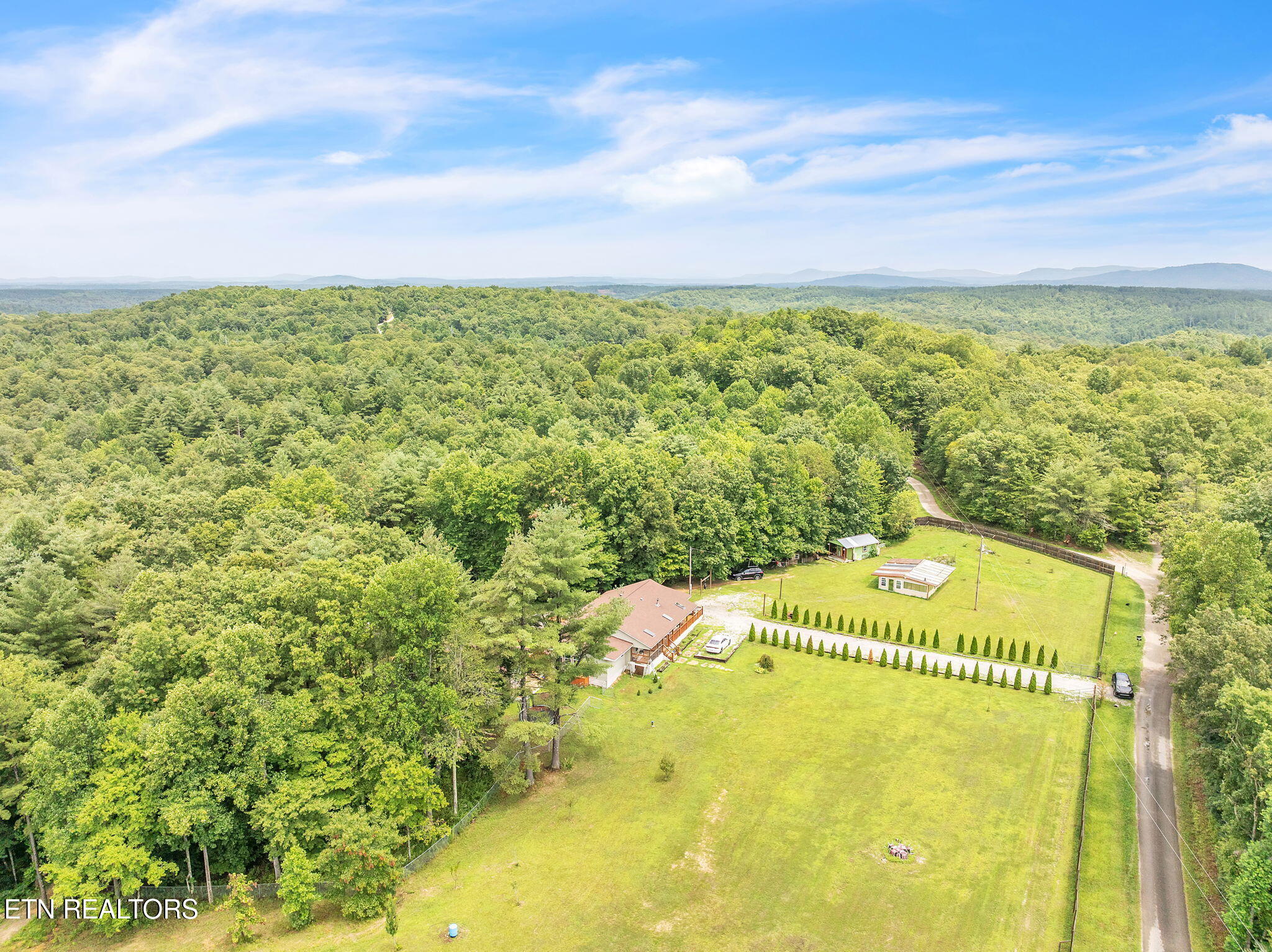 351 Zac Road Sunbright TN 37872