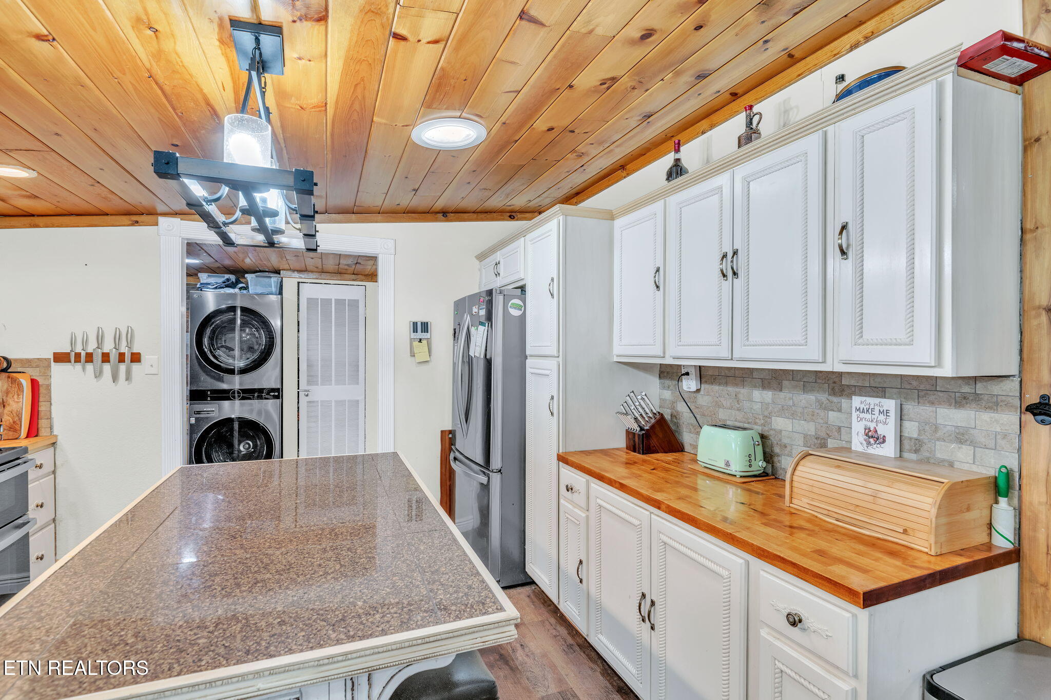 351 Zac Road Sunbright TN 37872