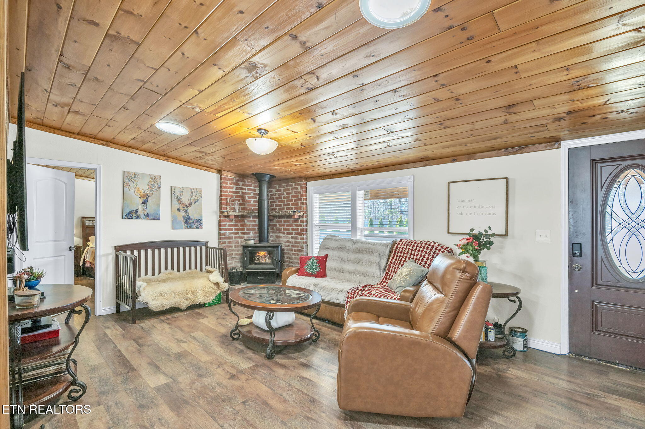 351 Zac Road Sunbright TN 37872