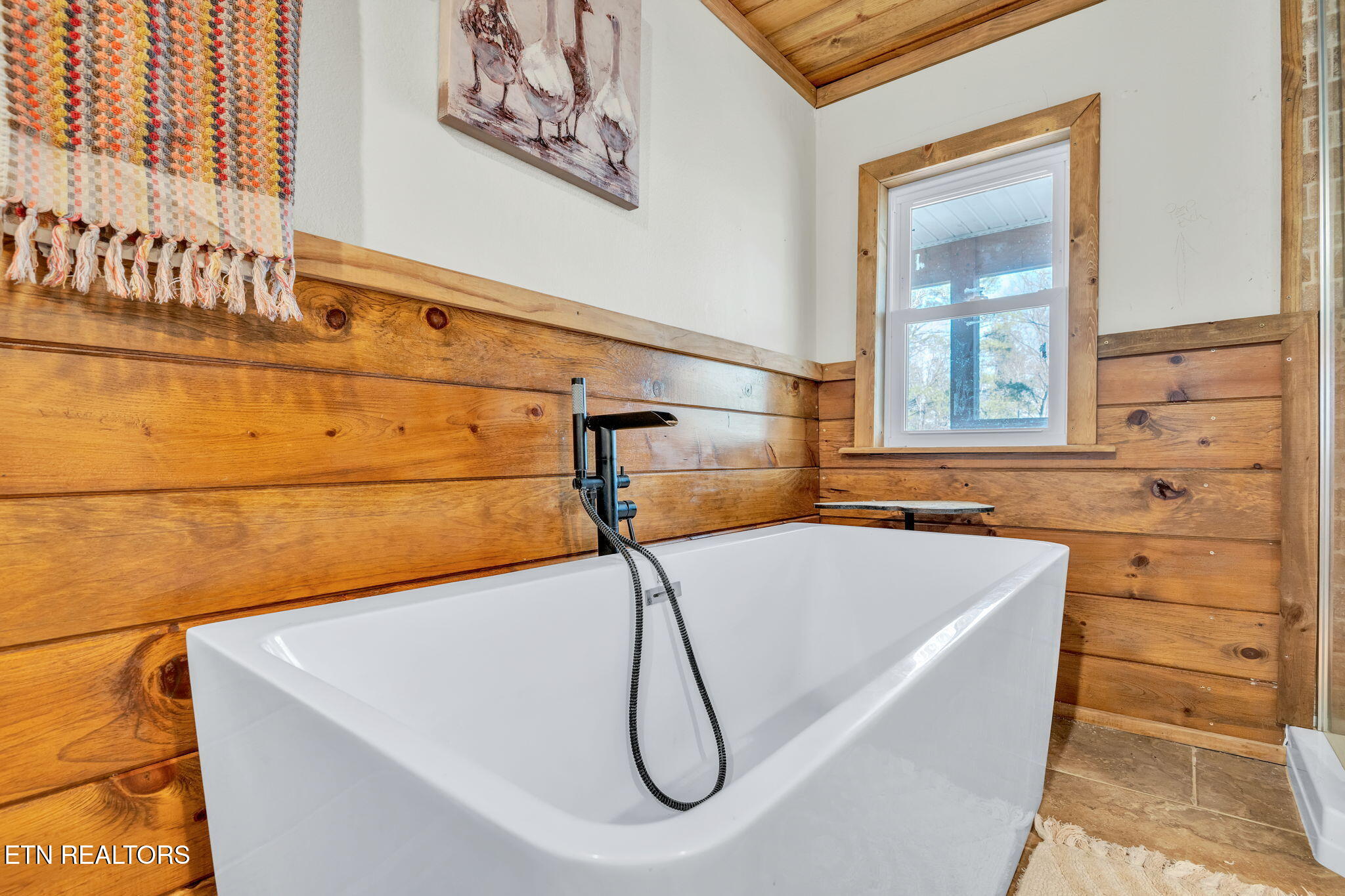 351 Zac Road Sunbright TN 37872