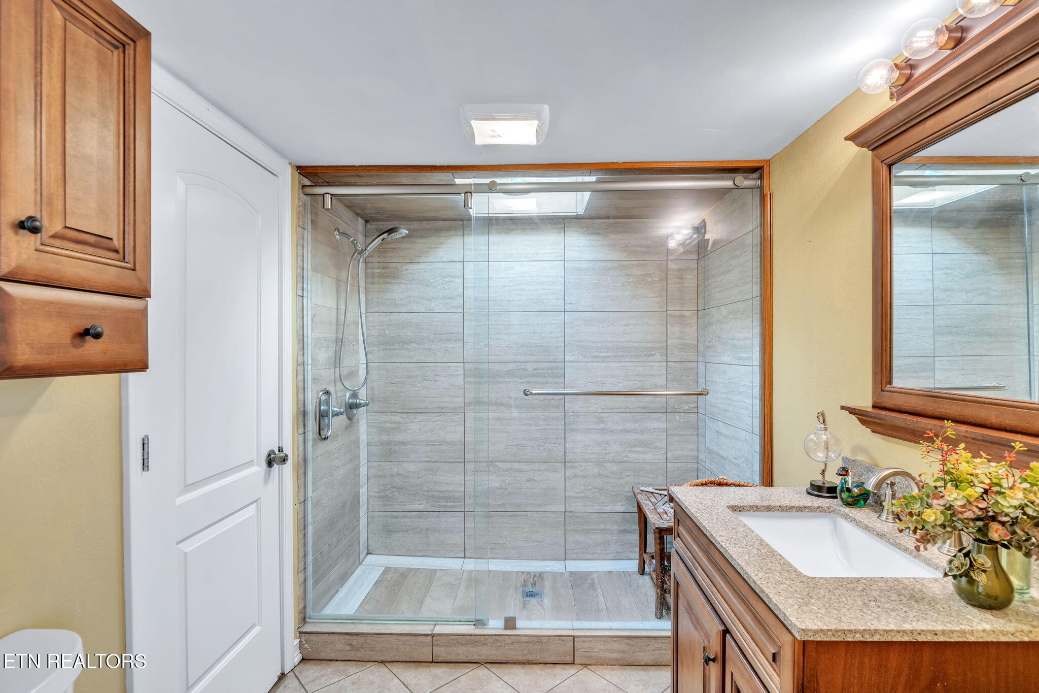 351 Zac Road Sunbright TN 37872