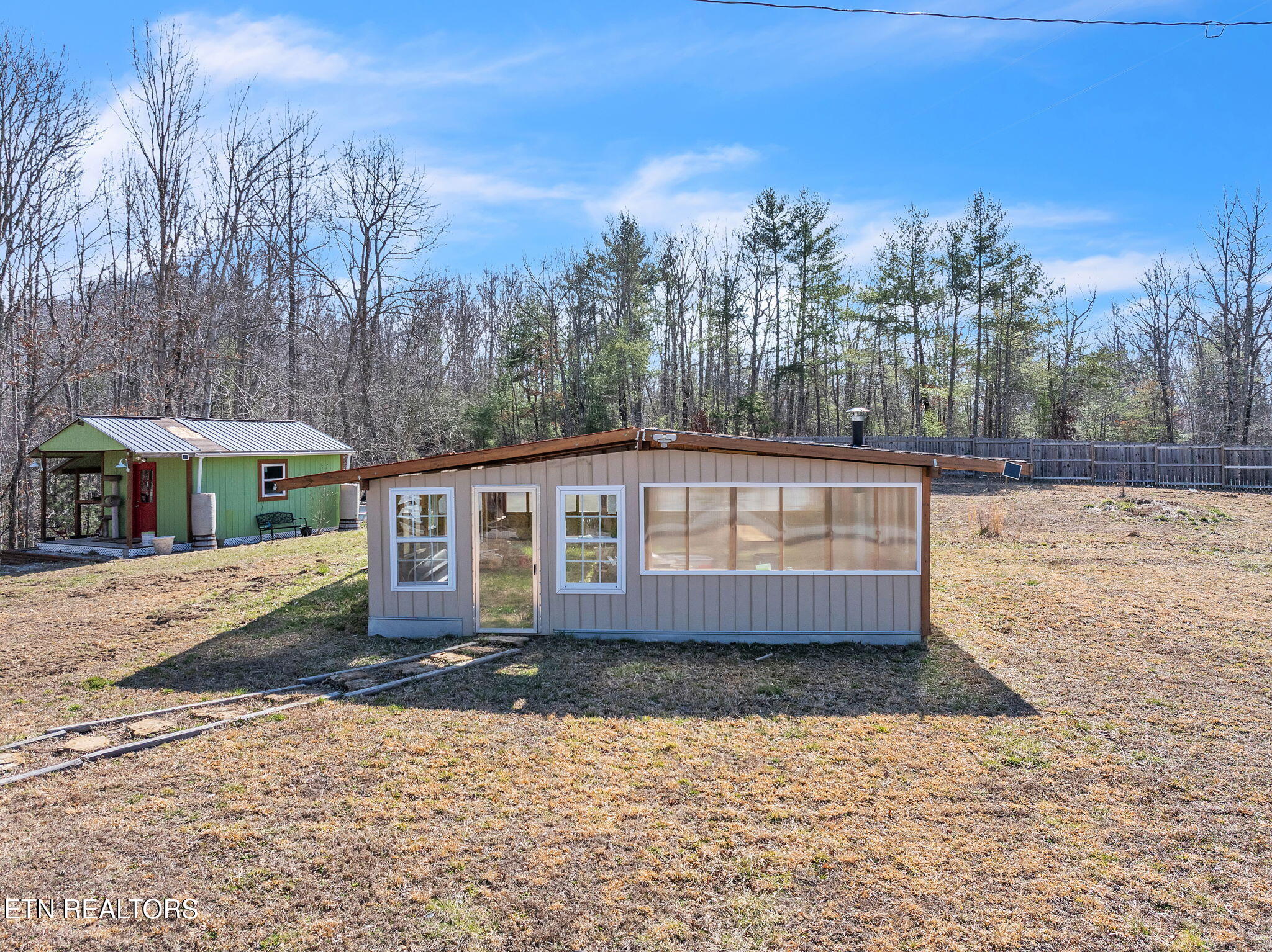351 Zac Road Sunbright TN 37872