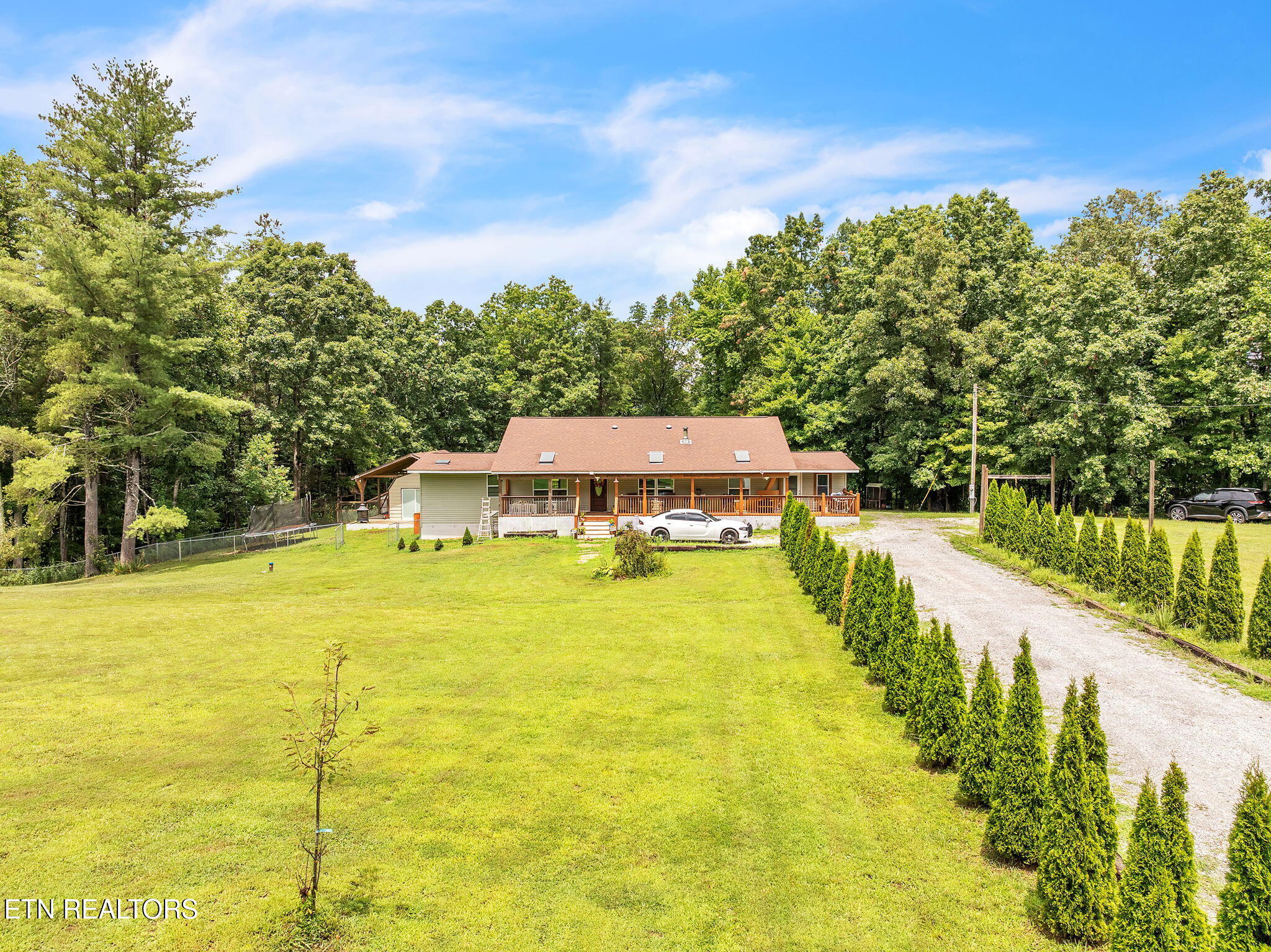 351 Zac Road Sunbright TN 37872