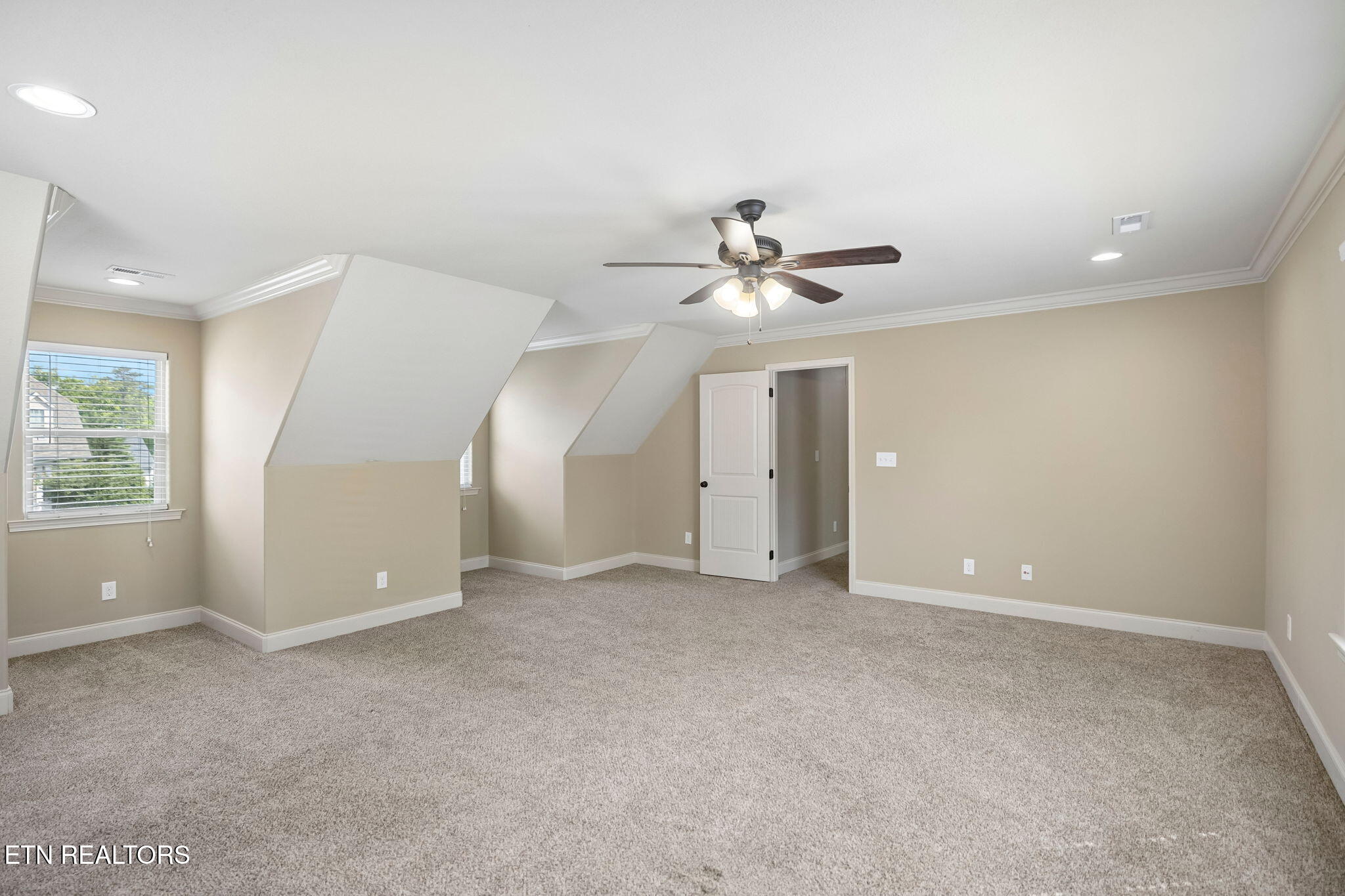 1325 Sloping Hill Lane Knoxville TN 37931