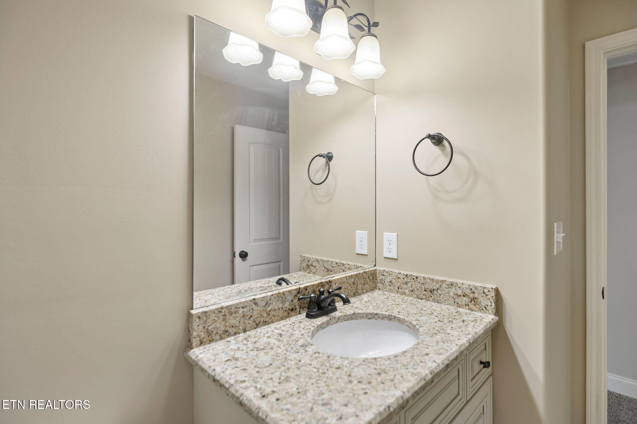 1325 Sloping Hill Lane Knoxville TN 37931