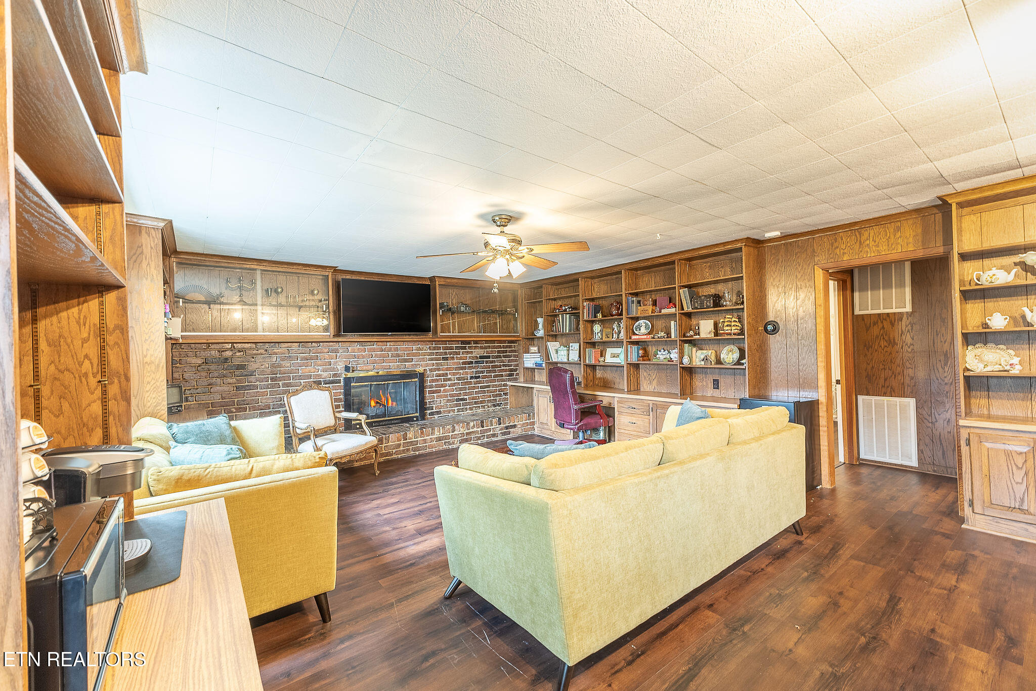 1107 E Elm Street Lafollette TN 37766