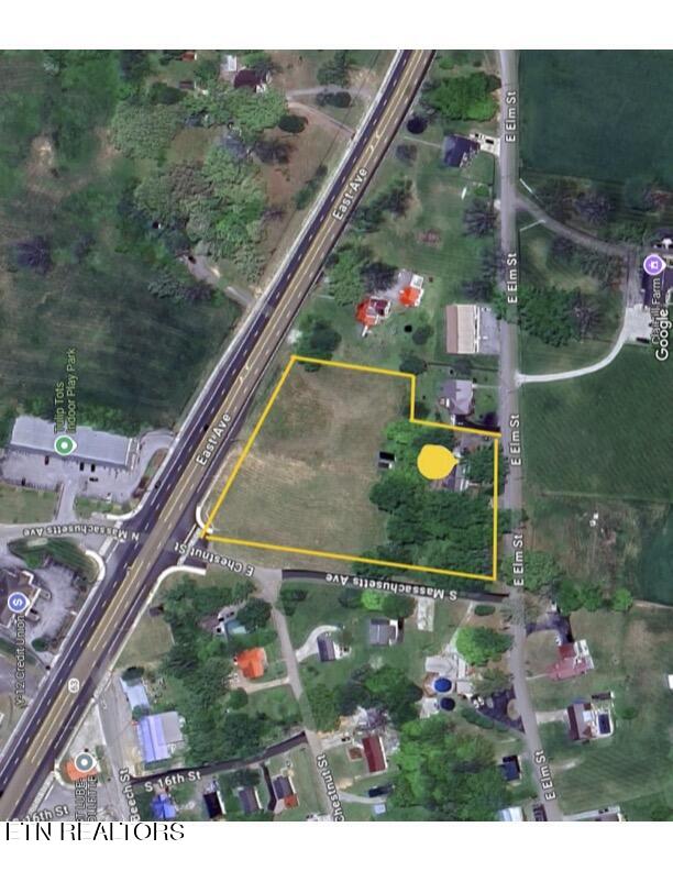 1107 E Elm Street Lafollette TN 37766