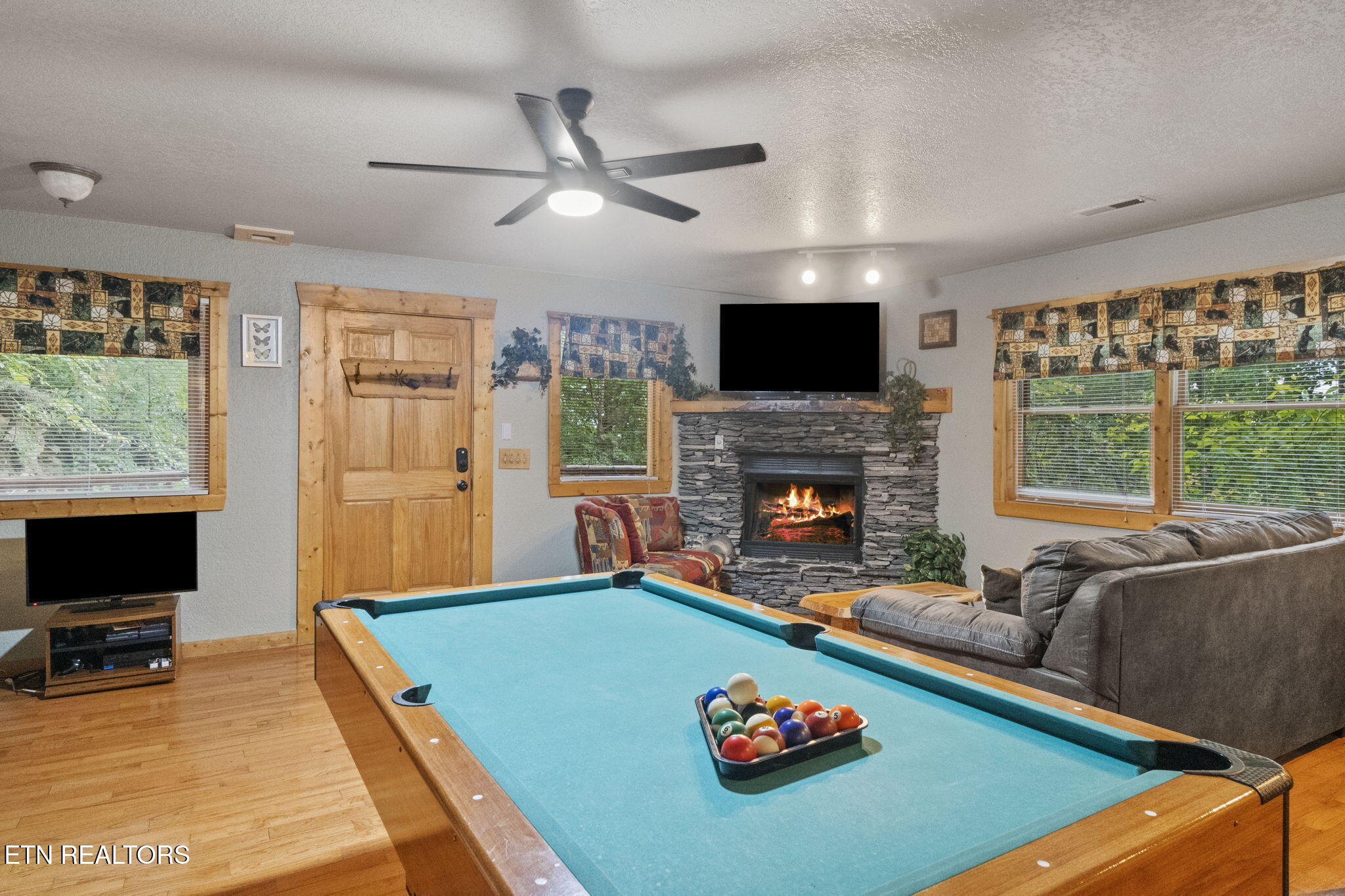 1868 Orchard Drive Sevierville TN 37876
