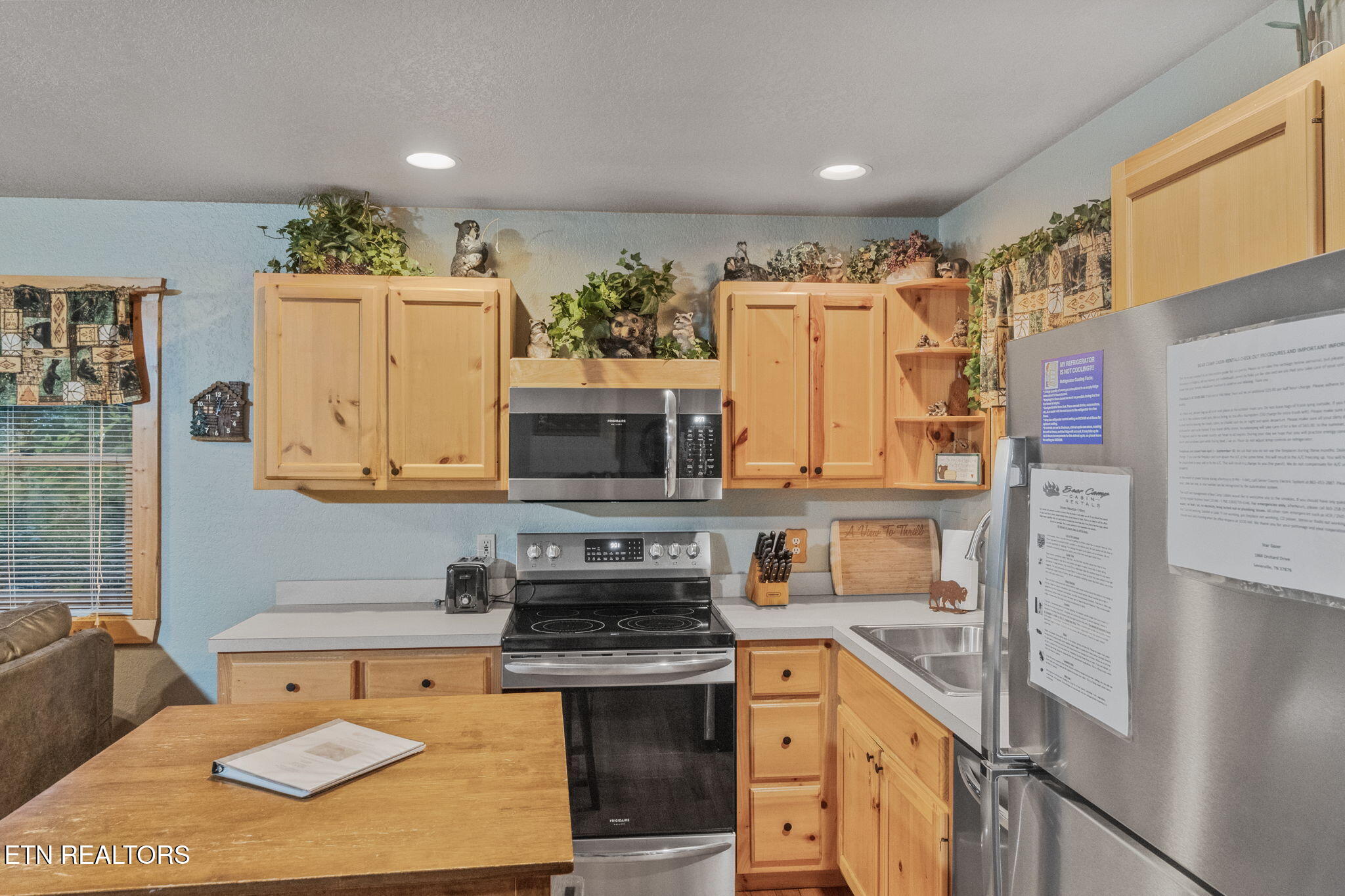 1868 Orchard Drive Sevierville TN 37876